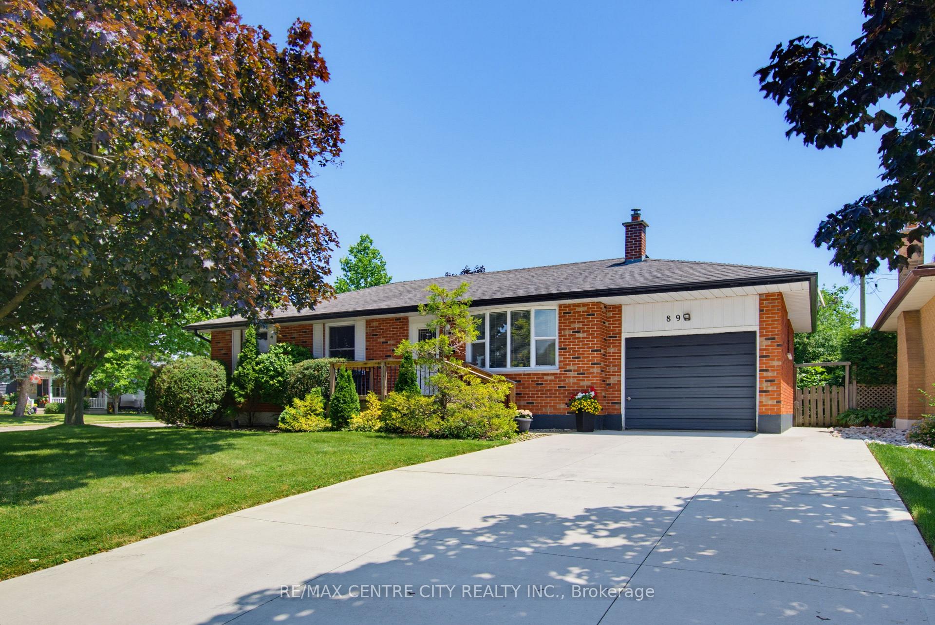 Photo 1 of 89 Butler Drive S, St. Thomas — HOMEH