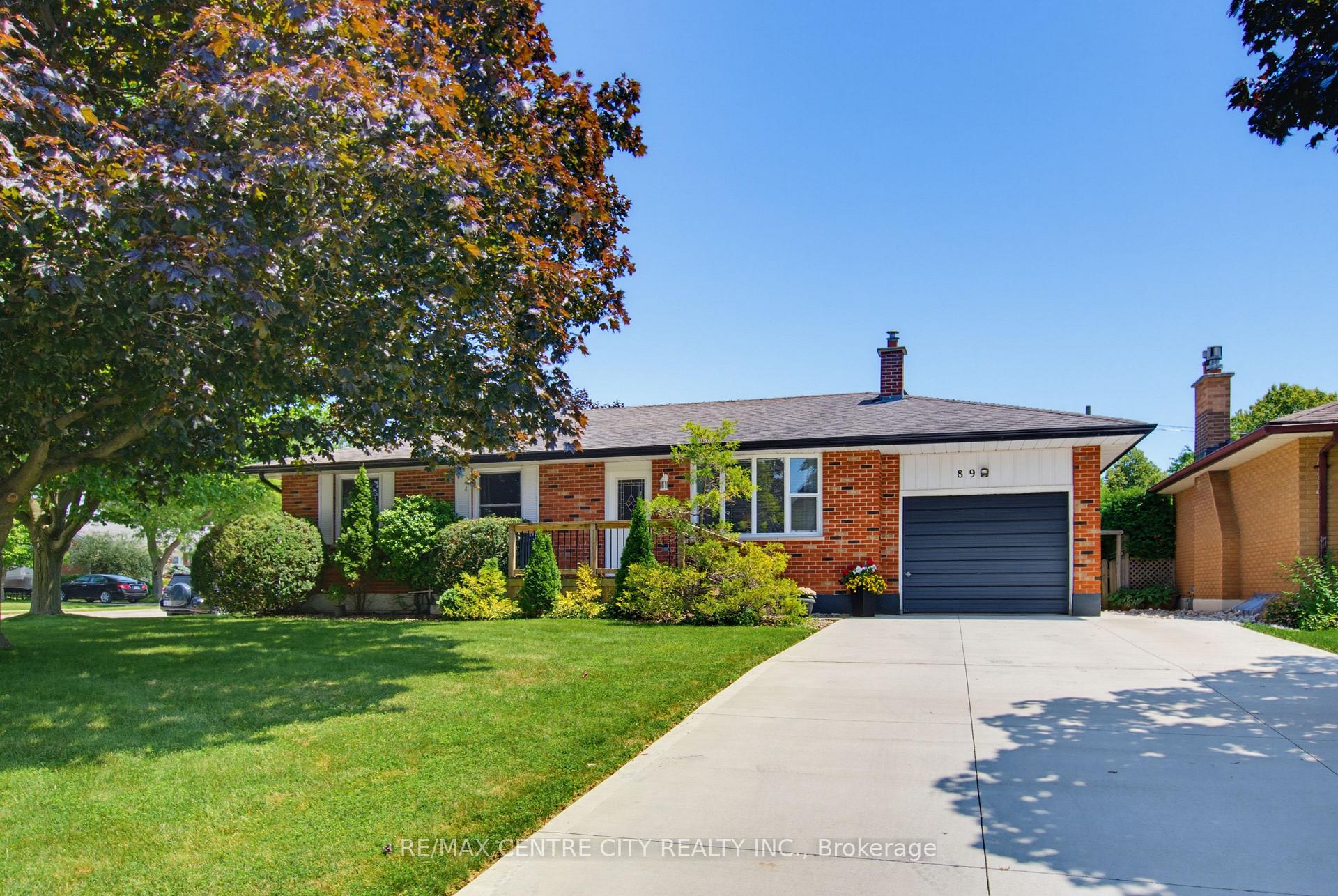 Photo 2 of 89 Butler Drive S, St. Thomas — HOMEH