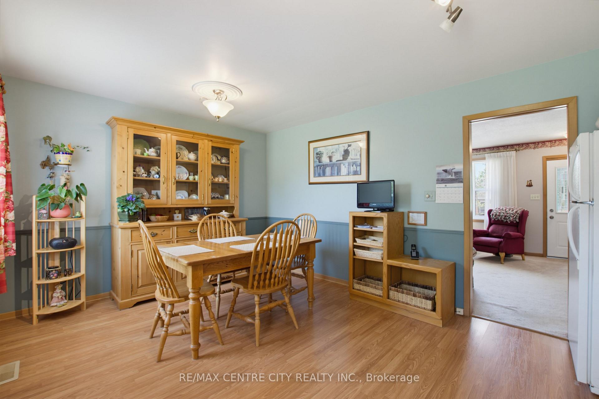 Photo 12 of 89 Butler Drive S, St. Thomas — HOMEH