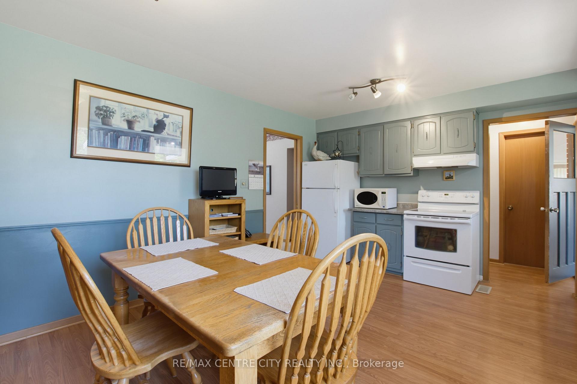 Photo 14 of 89 Butler Drive S, St. Thomas — HOMEH