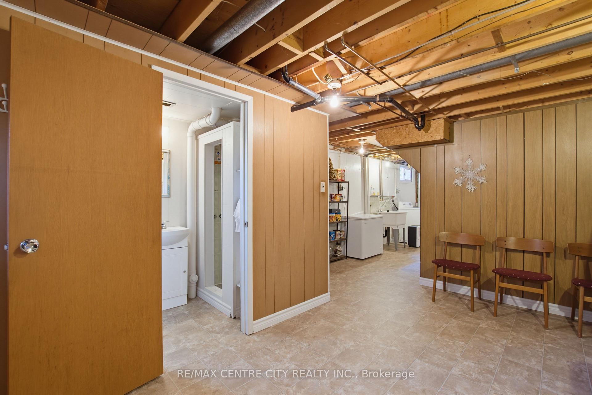 Photo 33 of 89 Butler Drive S, St. Thomas — HOMEH