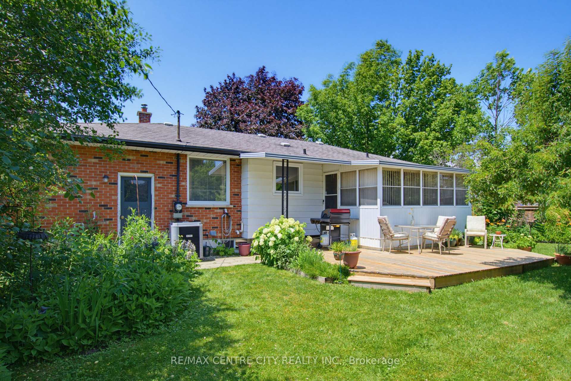Photo 43 of 89 Butler Drive S, St. Thomas — HOMEH