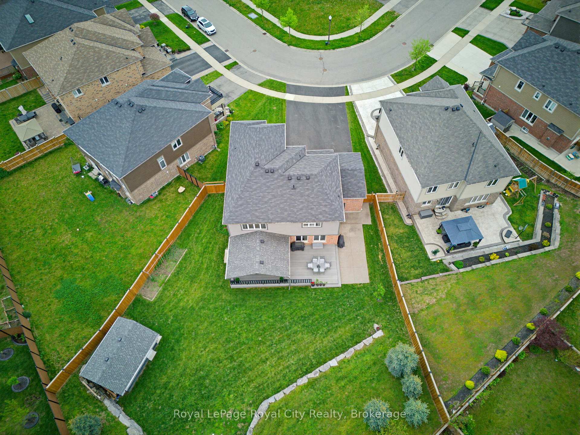 Photo 4 of 31 Wetland Way, Kitchener, Doon South — HOMEH