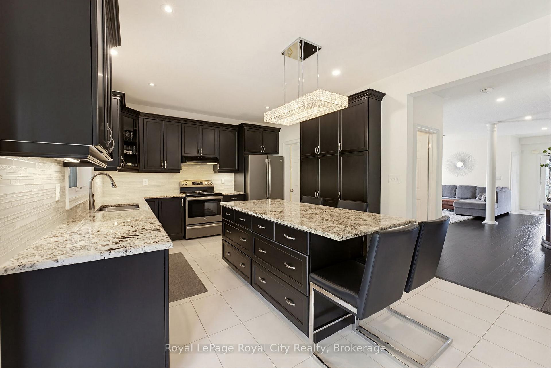 Photo 12 of 31 Wetland Way, Kitchener, Doon South — HOMEH