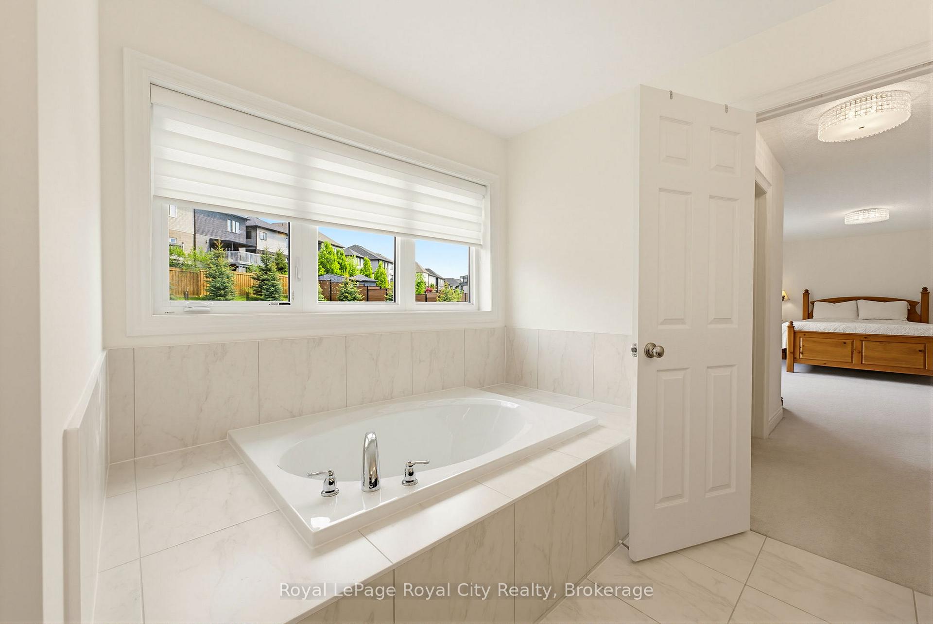 Photo 18 of 31 Wetland Way, Kitchener, Doon South — HOMEH