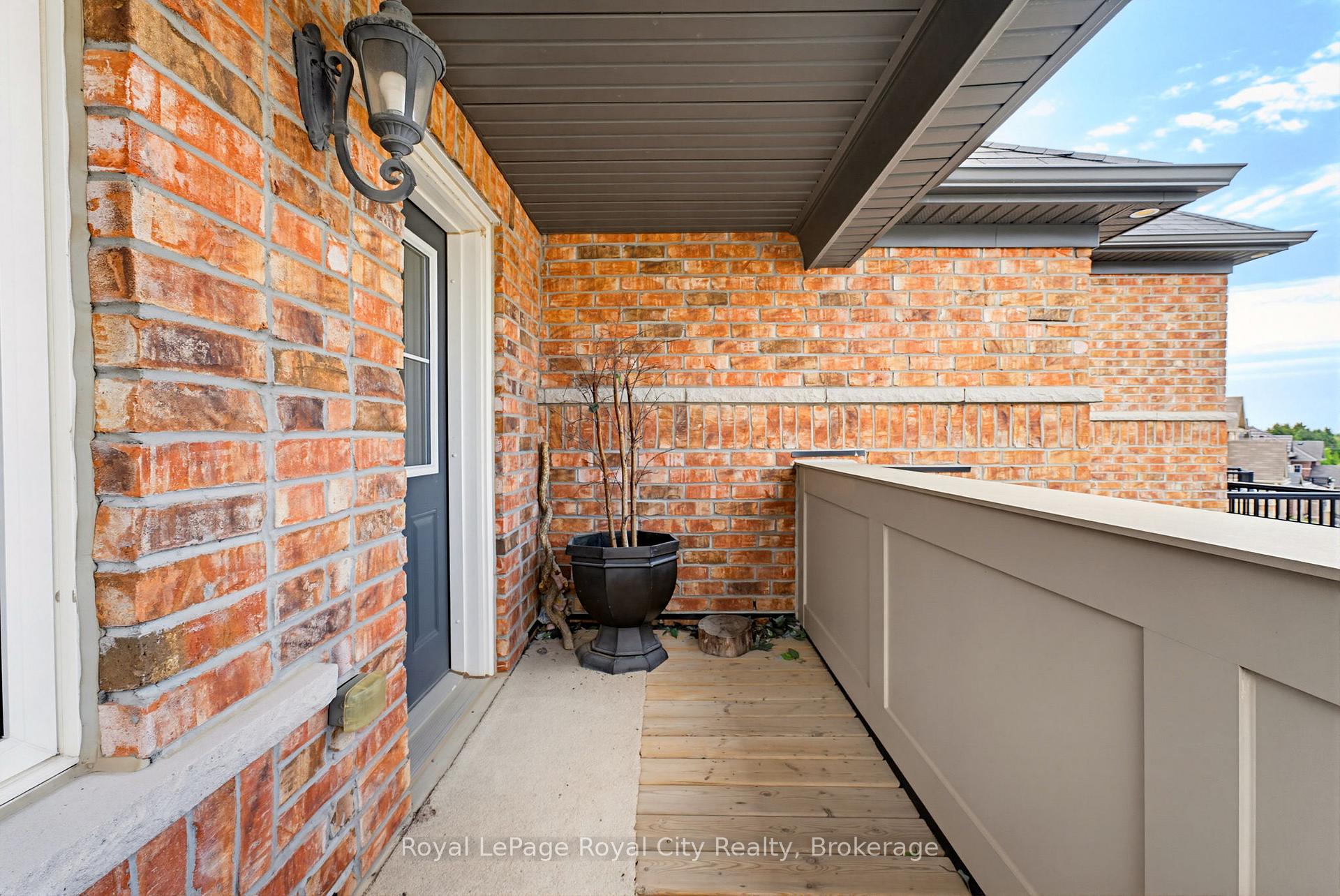 Photo 24 of 31 Wetland Way, Kitchener, Doon South — HOMEH