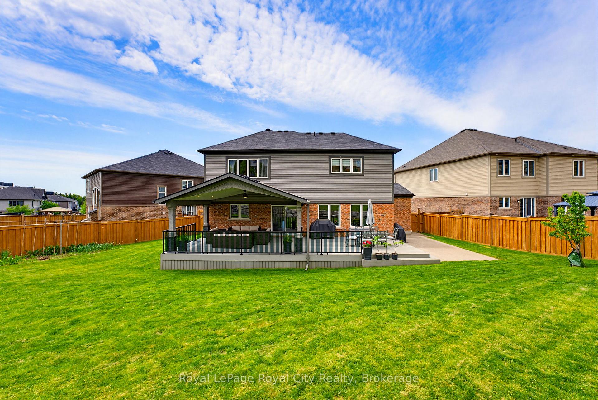 Photo 34 of 31 Wetland Way, Kitchener, Doon South — HOMEH