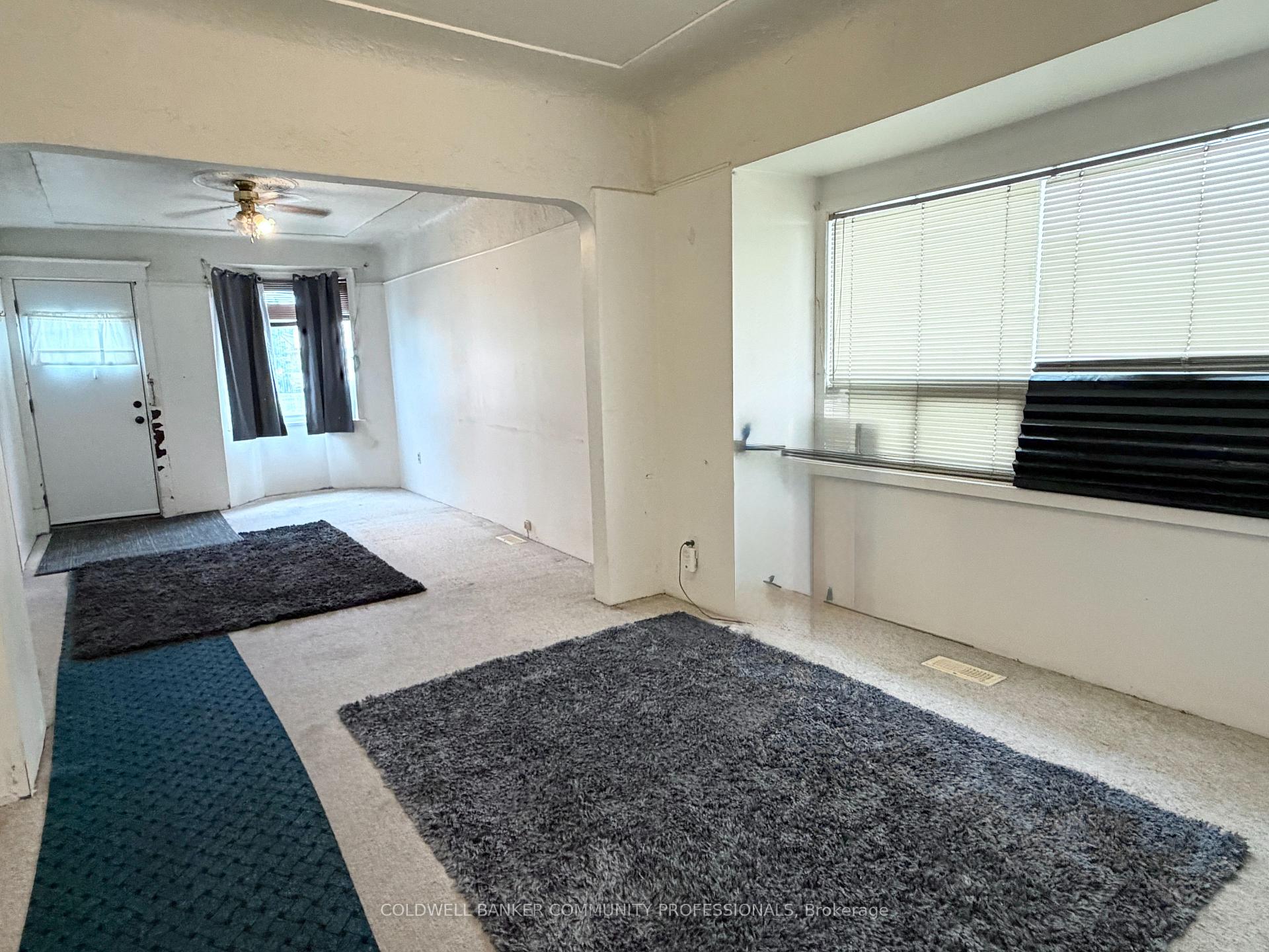 Photo 6 of 256 Fairfield Avenue, Hamilton, Homeside — HOMEH