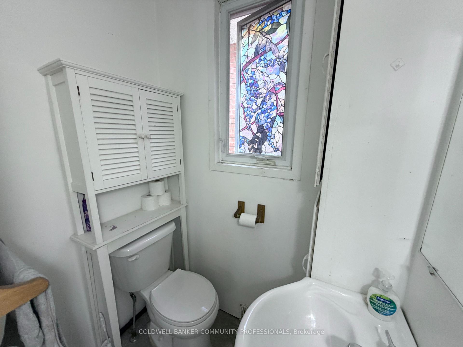 Photo 10 of 256 Fairfield Avenue, Hamilton, Homeside — HOMEH