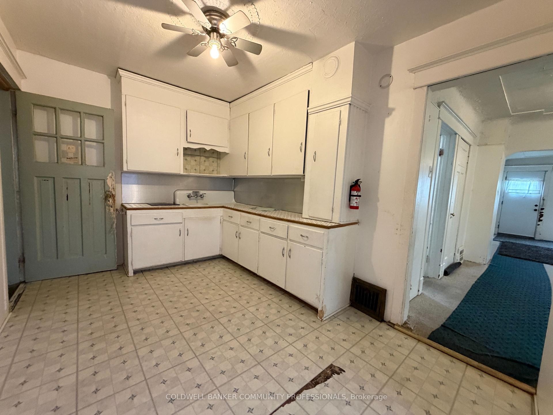 Photo 12 of 256 Fairfield Avenue, Hamilton, Homeside — HOMEH