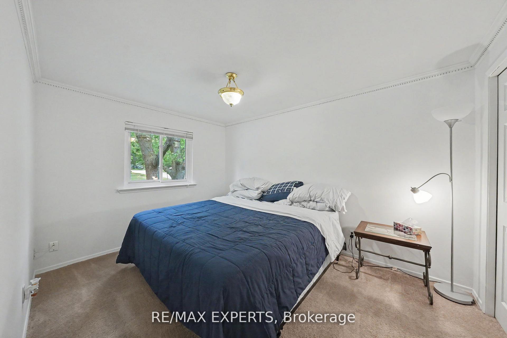 Photo 19 of 32 Oak Court, Aurora, Aurora Village — HOMEH