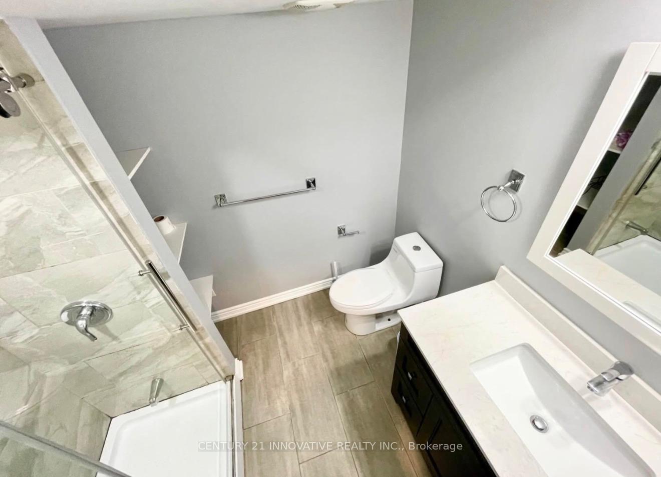 Photo 8 of 857 Preston Manor Drive, Mississauga, East Credit — HOMEH