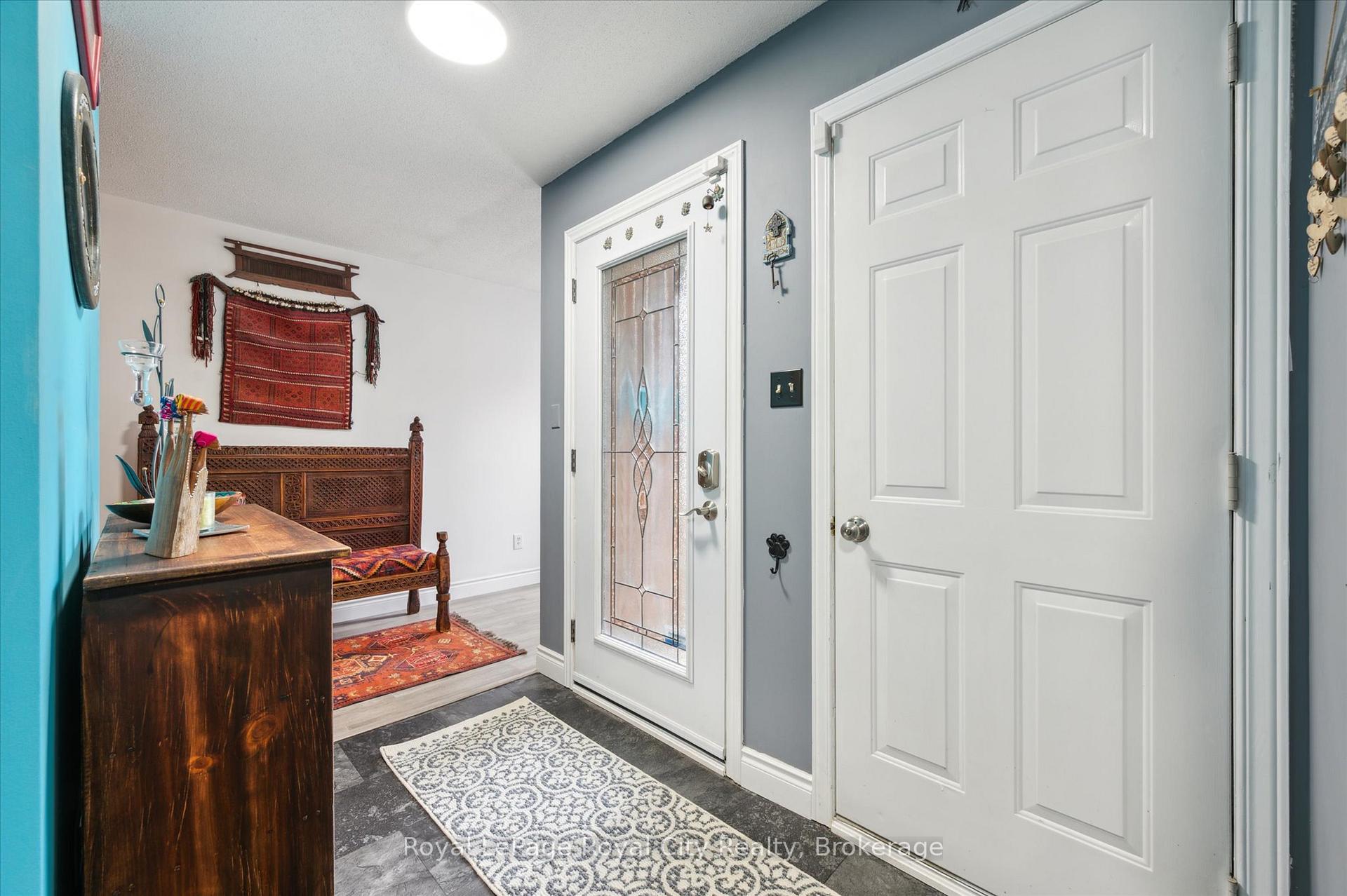 Photo 9 of 21 Marilyn Drive, Guelph, Riverside Park — HOMEH