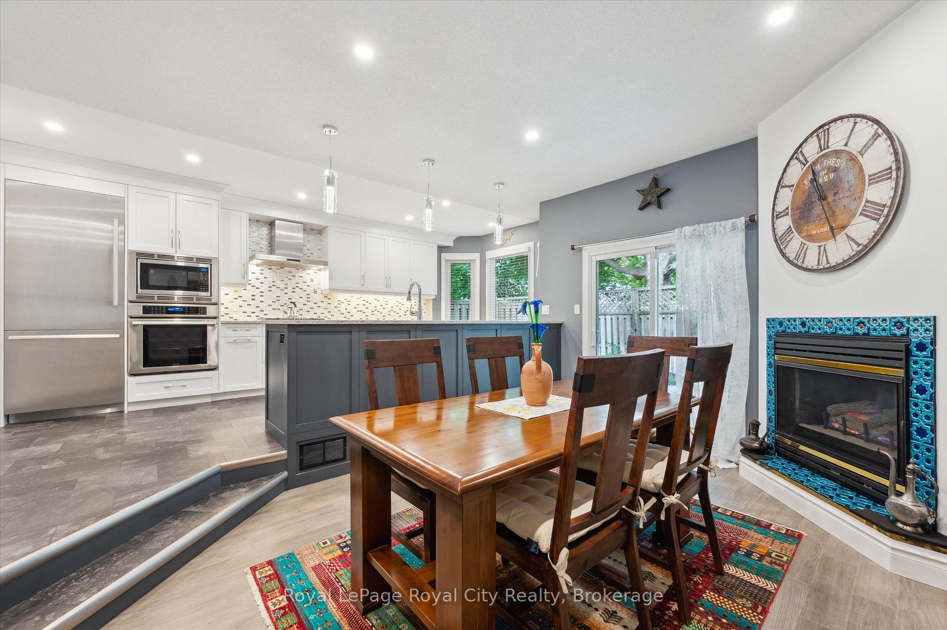 Photo 19 of 21 Marilyn Drive, Guelph, Riverside Park — HOMEH