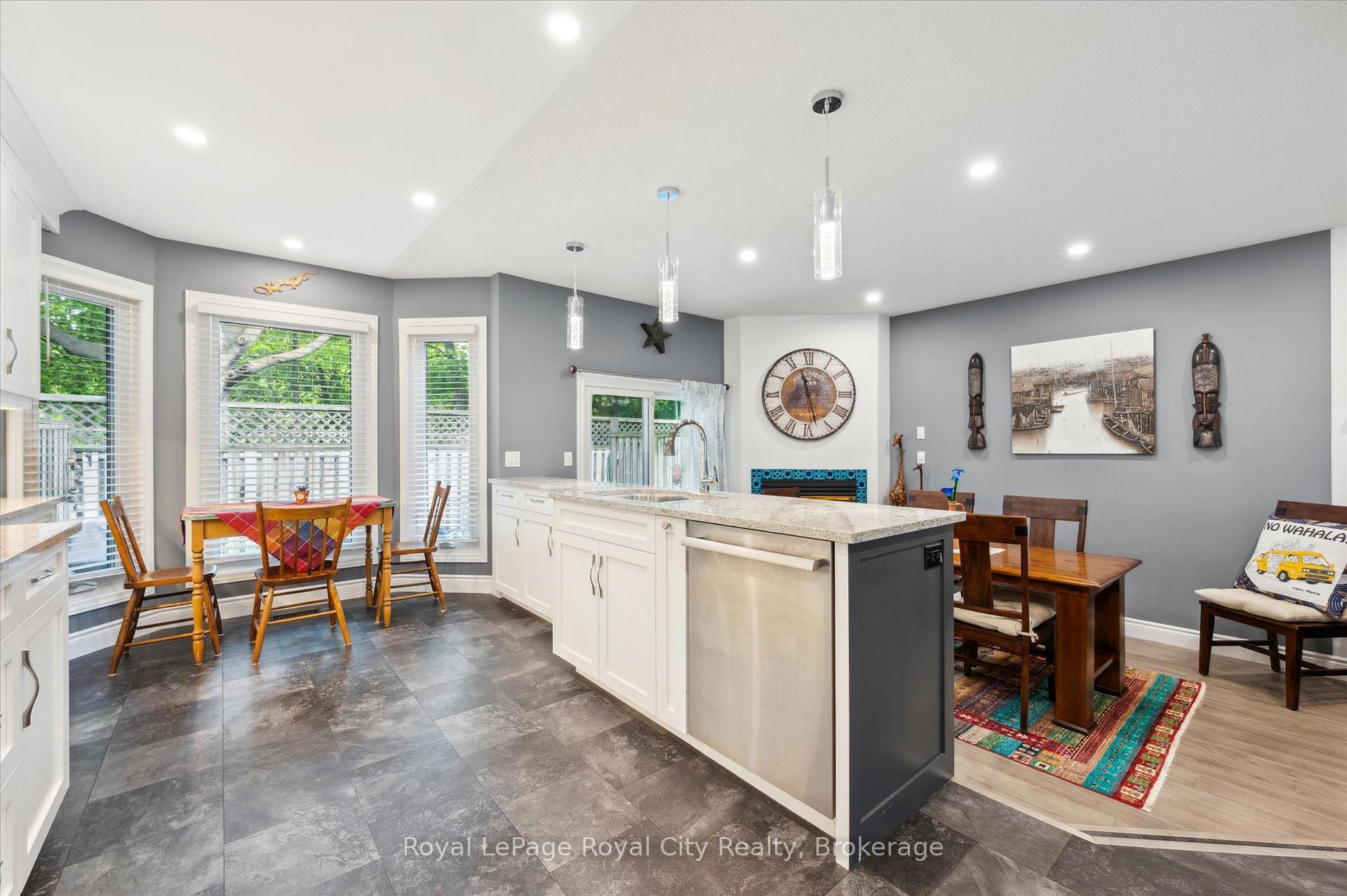 Photo 24 of 21 Marilyn Drive, Guelph, Riverside Park — HOMEH