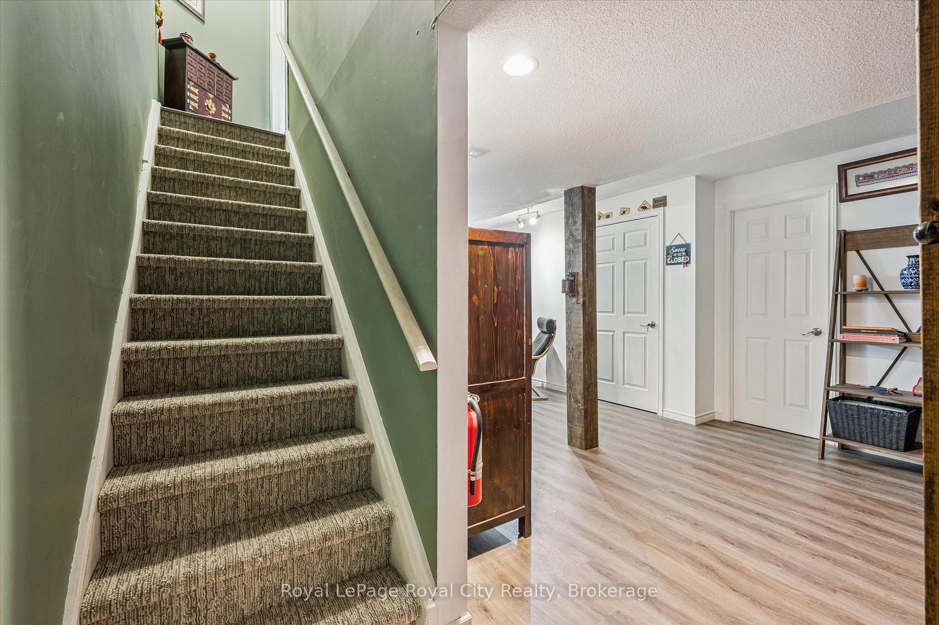 Photo 43 of 21 Marilyn Drive, Guelph, Riverside Park — HOMEH