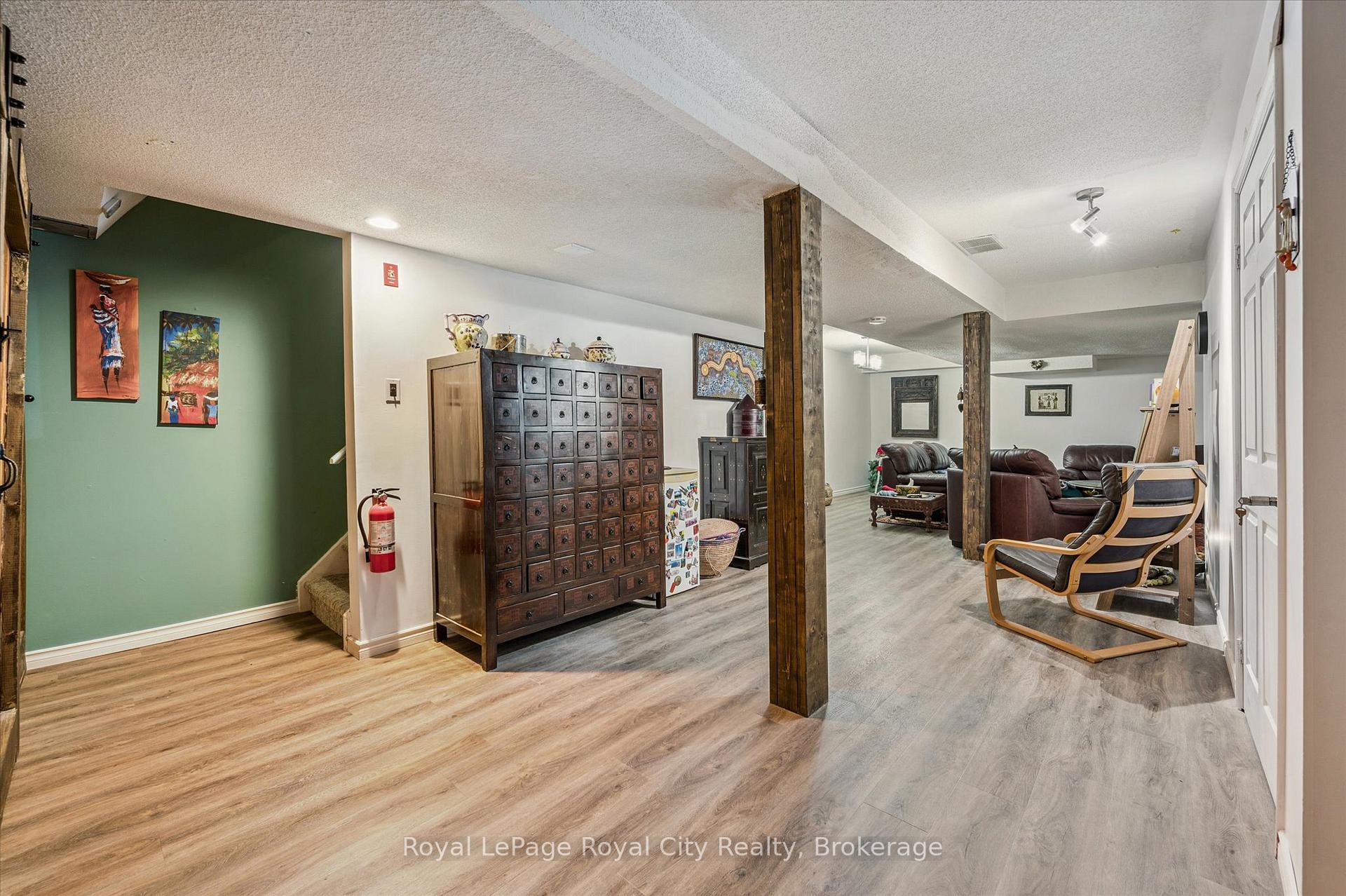 Photo 44 of 21 Marilyn Drive, Guelph, Riverside Park — HOMEH