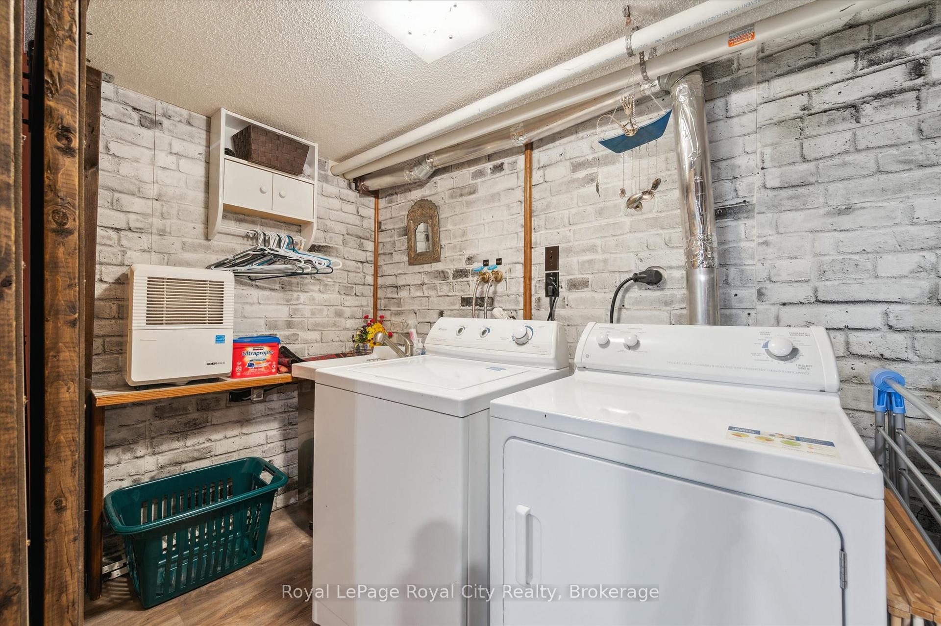 Photo 55 of 21 Marilyn Drive, Guelph, Riverside Park — HOMEH