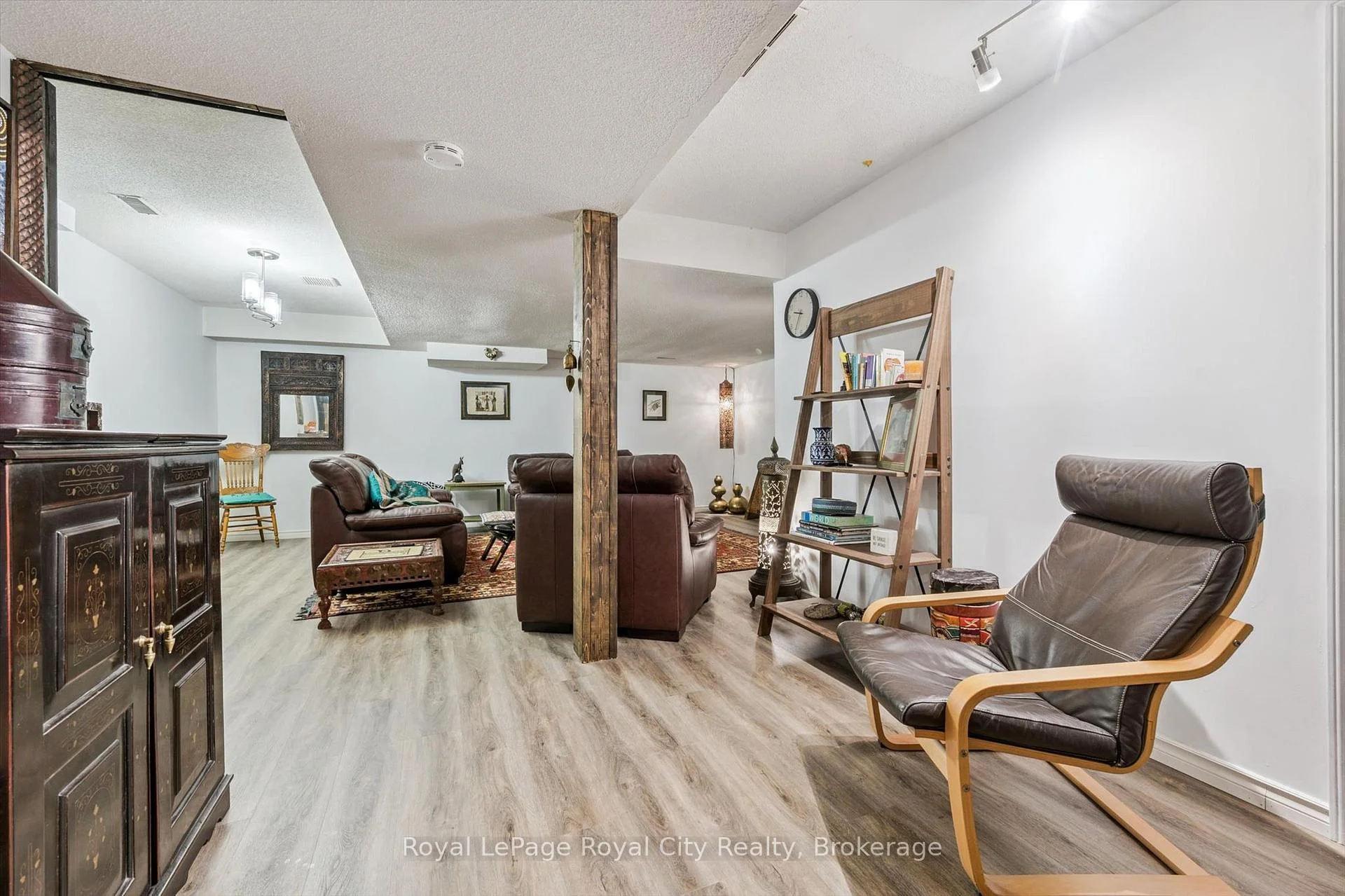 Photo 40 of 21 Marilyn Drive, Guelph, Riverside Park — HOMEH