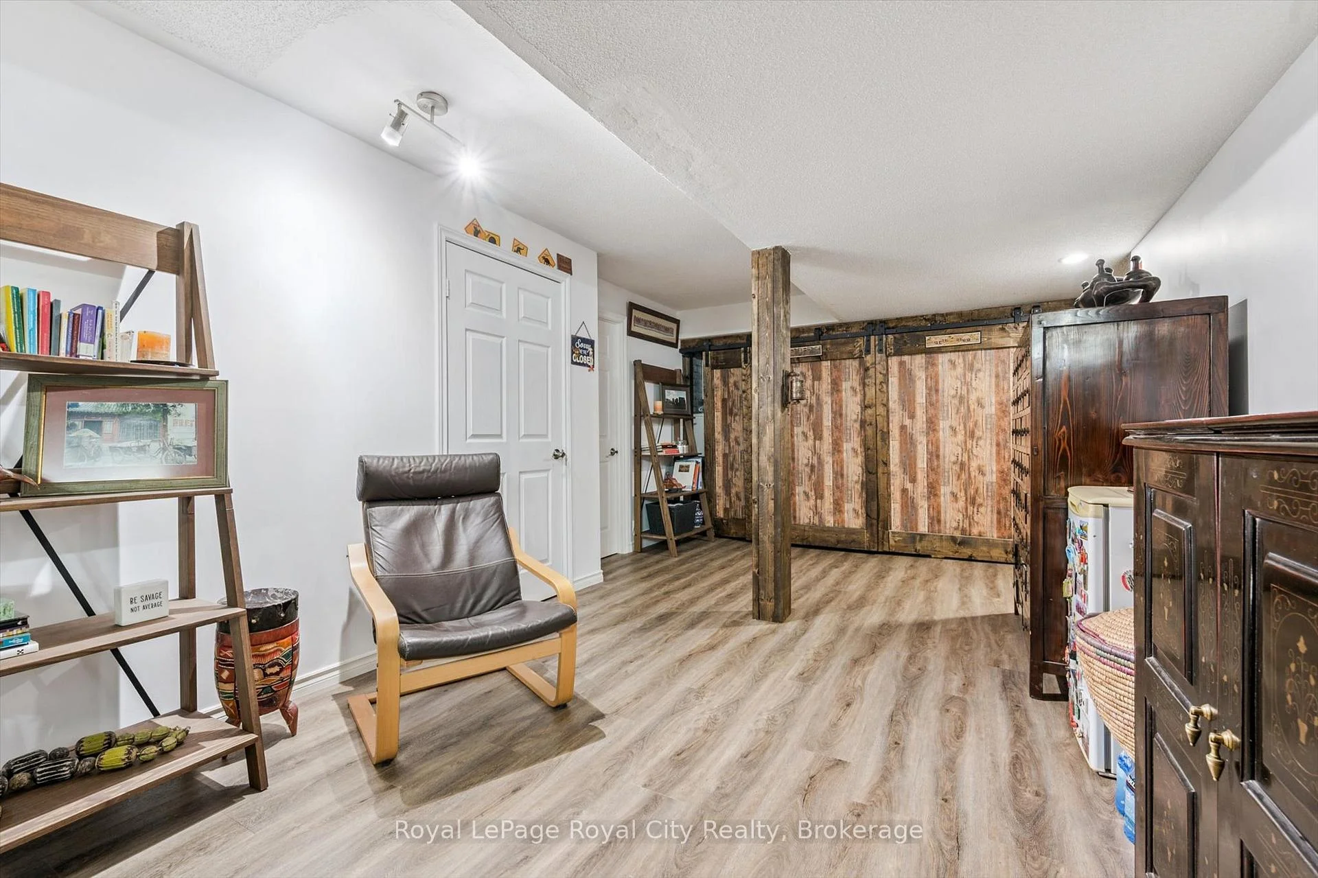 Photo 46 of 21 Marilyn Drive, Guelph, Riverside Park — HOMEH