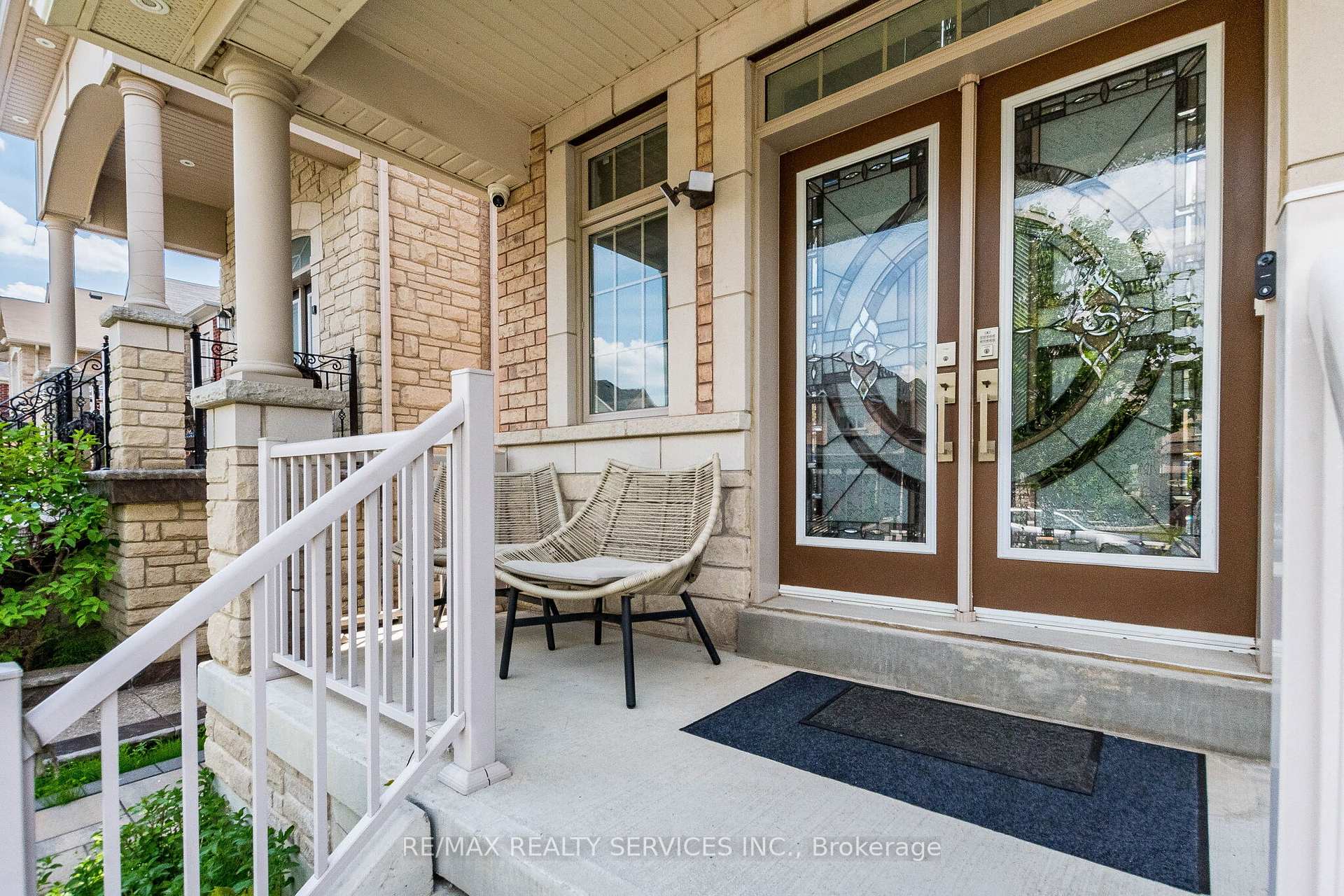 Photo 4 of 10 Pinedale Avenue, Caledon, Rural Caledon — HOMEH