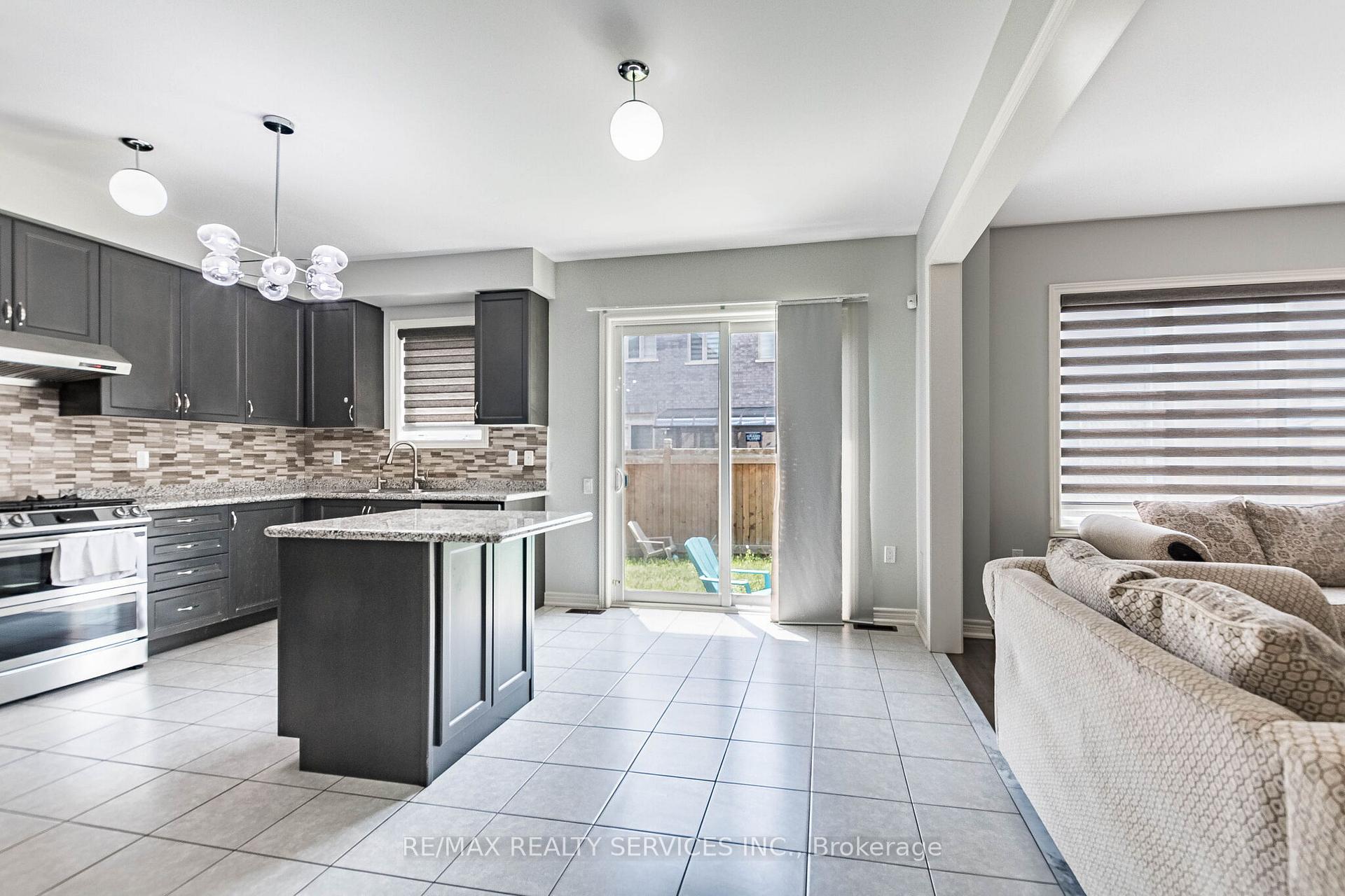 Photo 17 of 10 Pinedale Avenue, Caledon, Rural Caledon — HOMEH