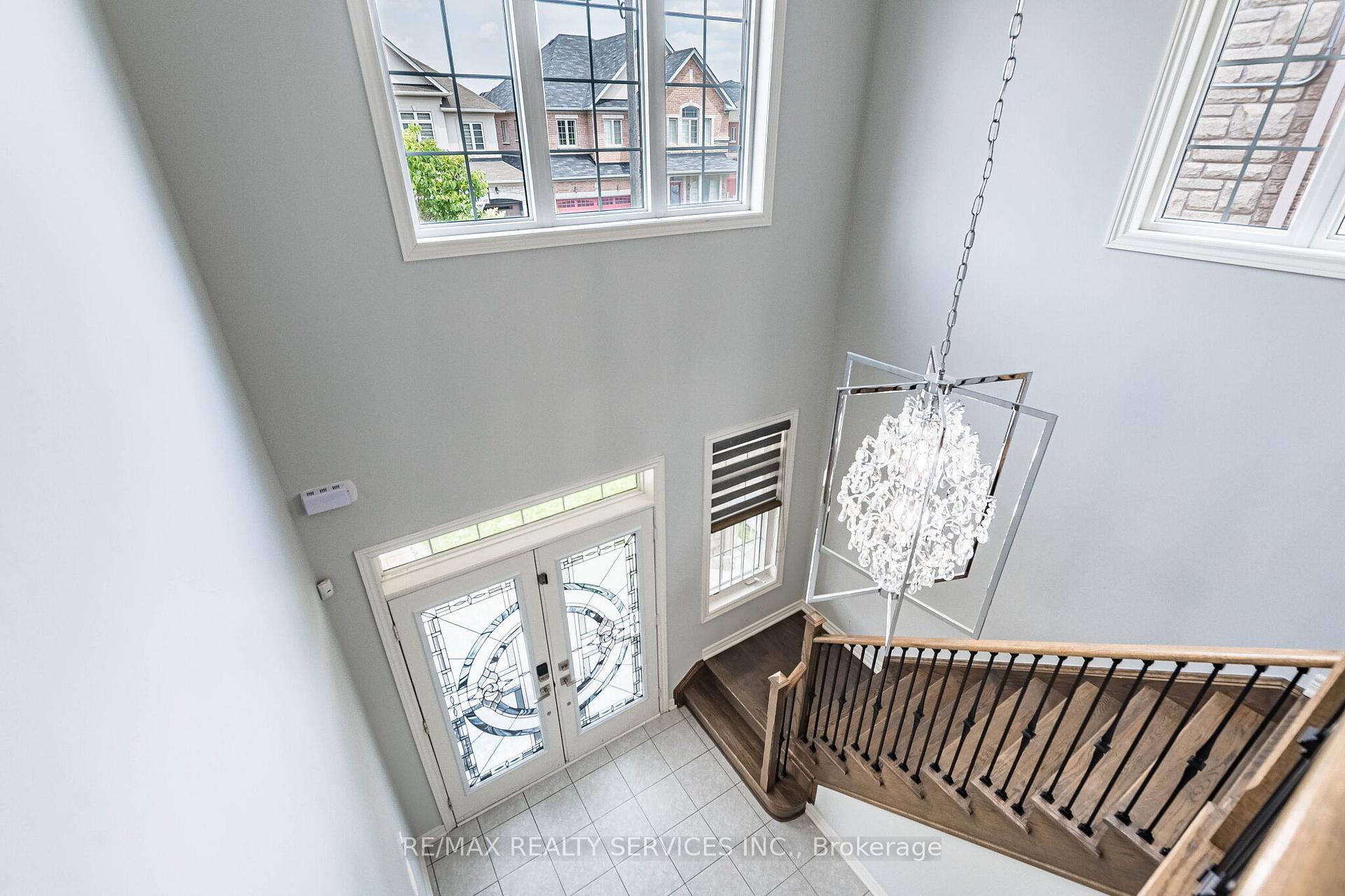 Photo 21 of 10 Pinedale Avenue, Caledon, Rural Caledon — HOMEH