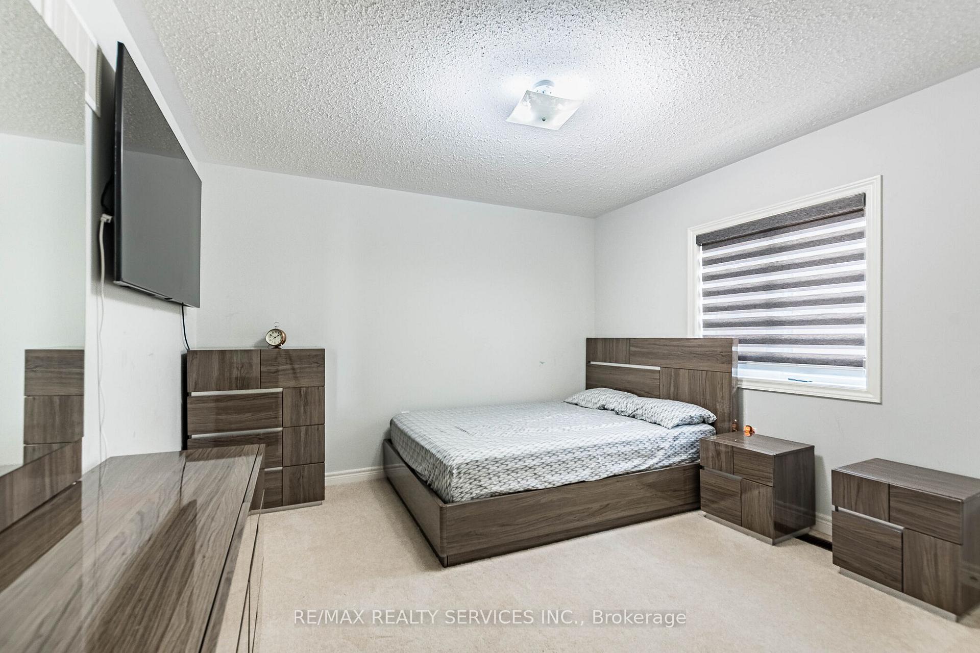 Photo 24 of 10 Pinedale Avenue, Caledon, Rural Caledon — HOMEH