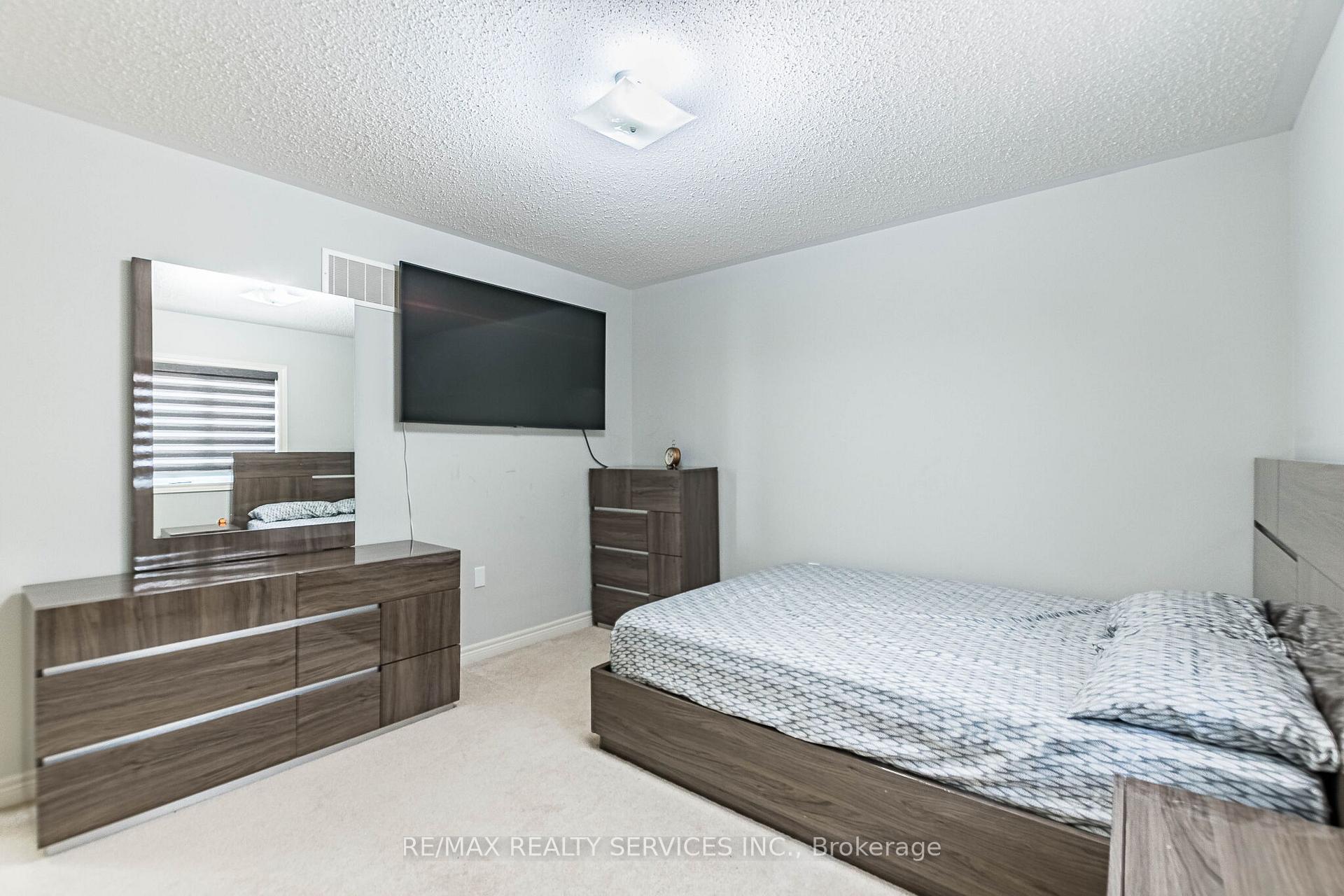 Photo 25 of 10 Pinedale Avenue, Caledon, Rural Caledon — HOMEH
