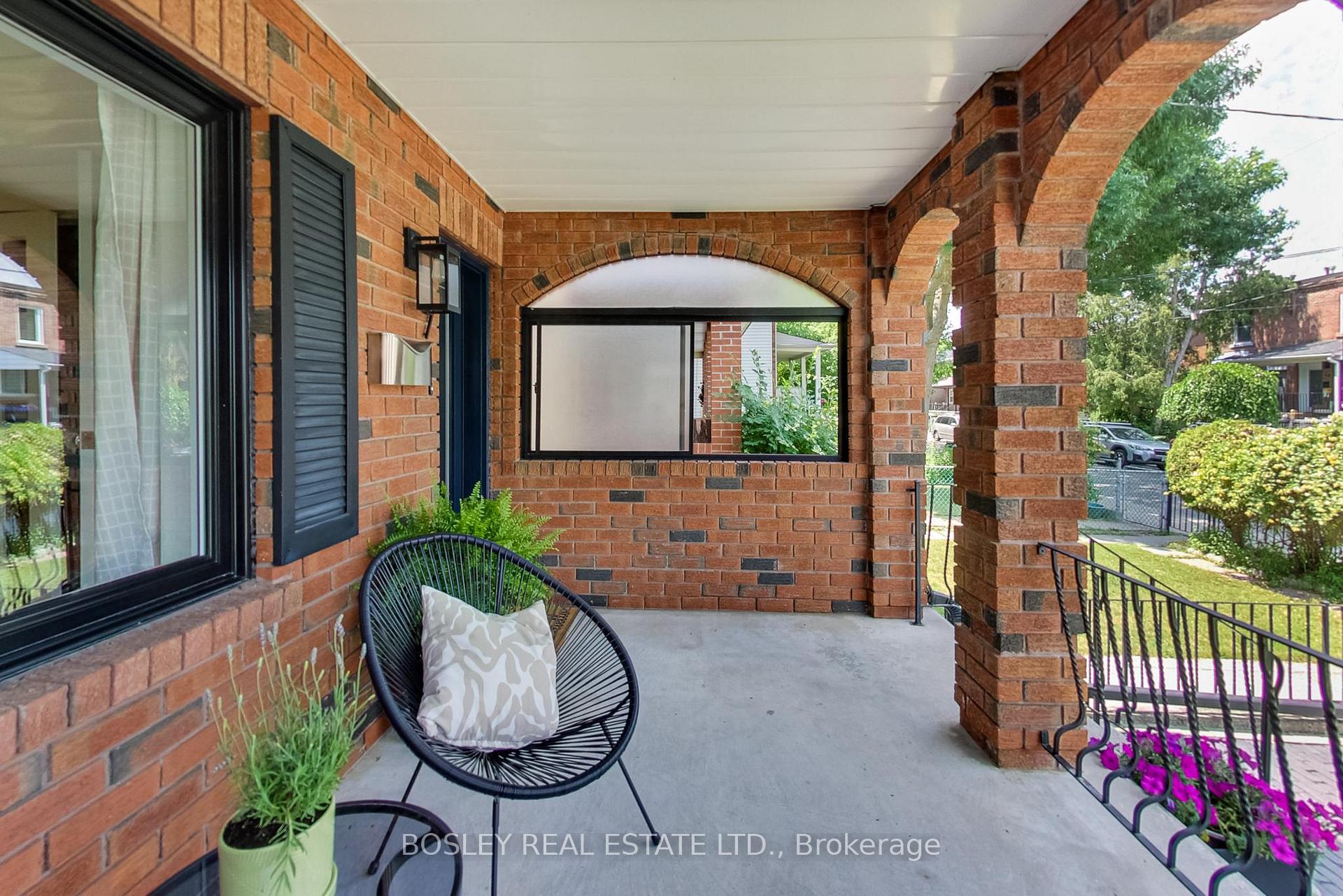 Photo 3 of 7 Pendrith Street, Toronto, Dovercourt-Wallace Emerson-Junction — HOMEH