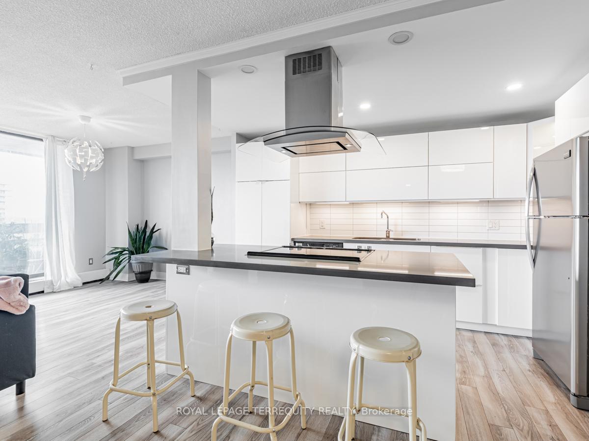 Photo 7 of Unit 1409, 1210 Radom Street, Pickering, Bay Ridges — HOMEH