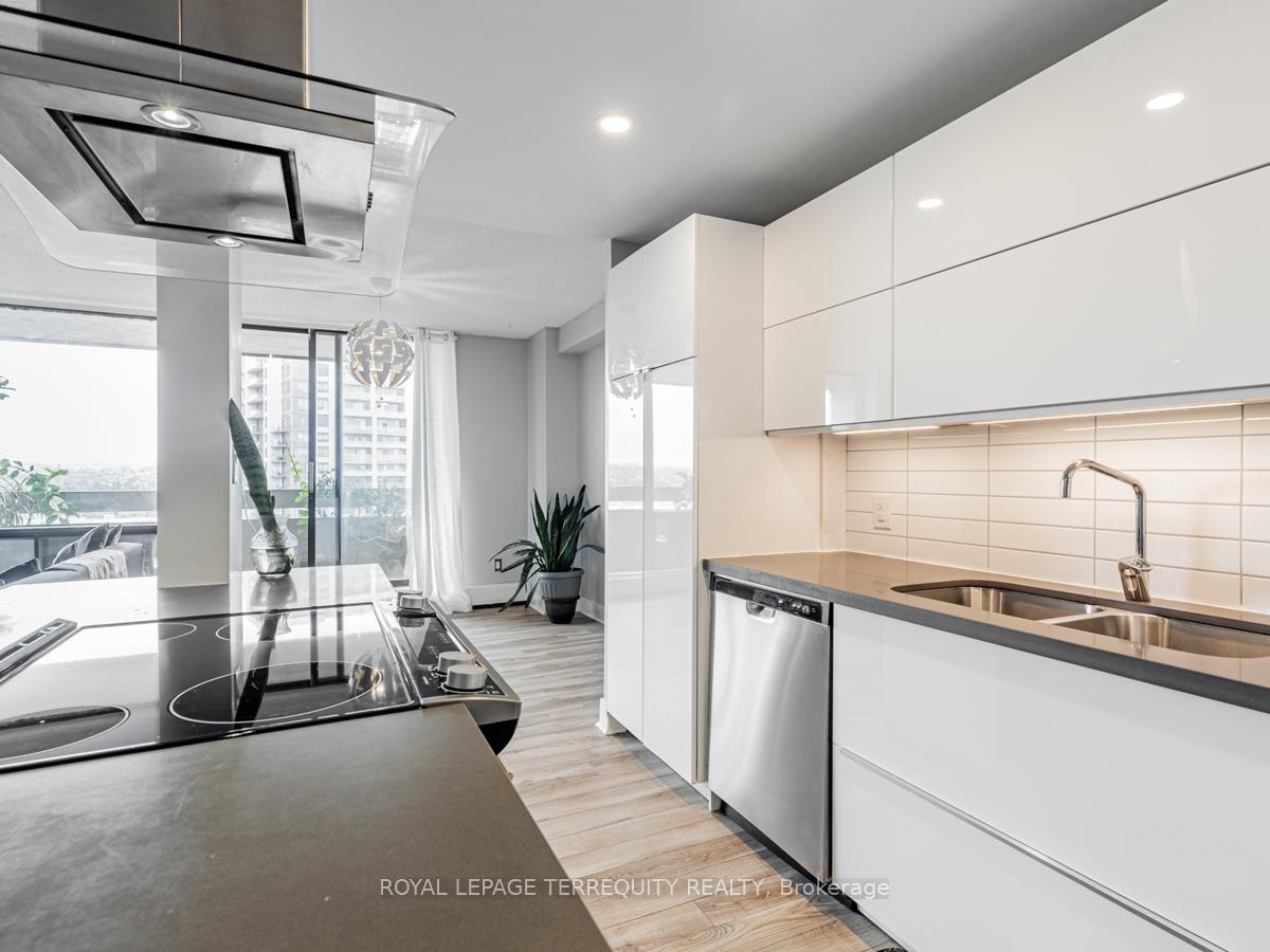 Photo 9 of Unit 1409, 1210 Radom Street, Pickering, Bay Ridges — HOMEH