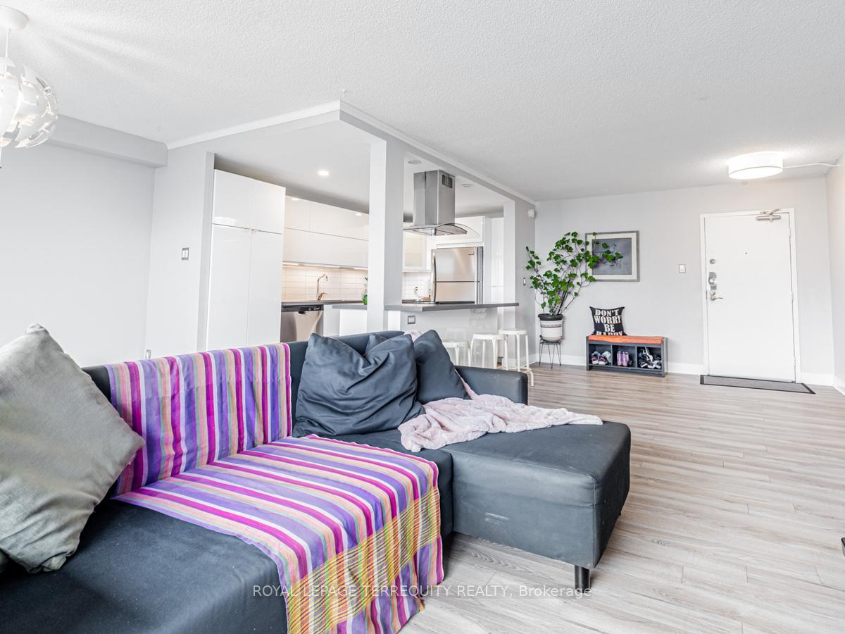 Photo 16 of Unit 1409, 1210 Radom Street, Pickering, Bay Ridges — HOMEH