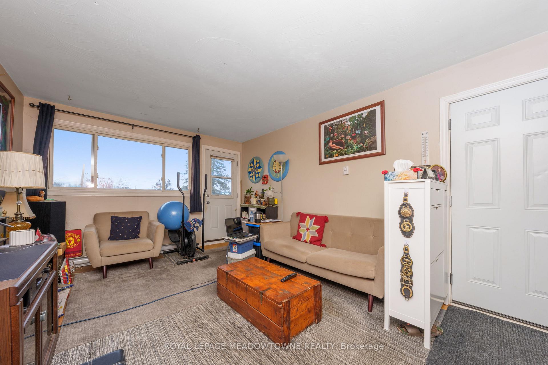 Photo 12 of 94 Sixth Avenue, Brantford, Eagle Place East — HOMEH