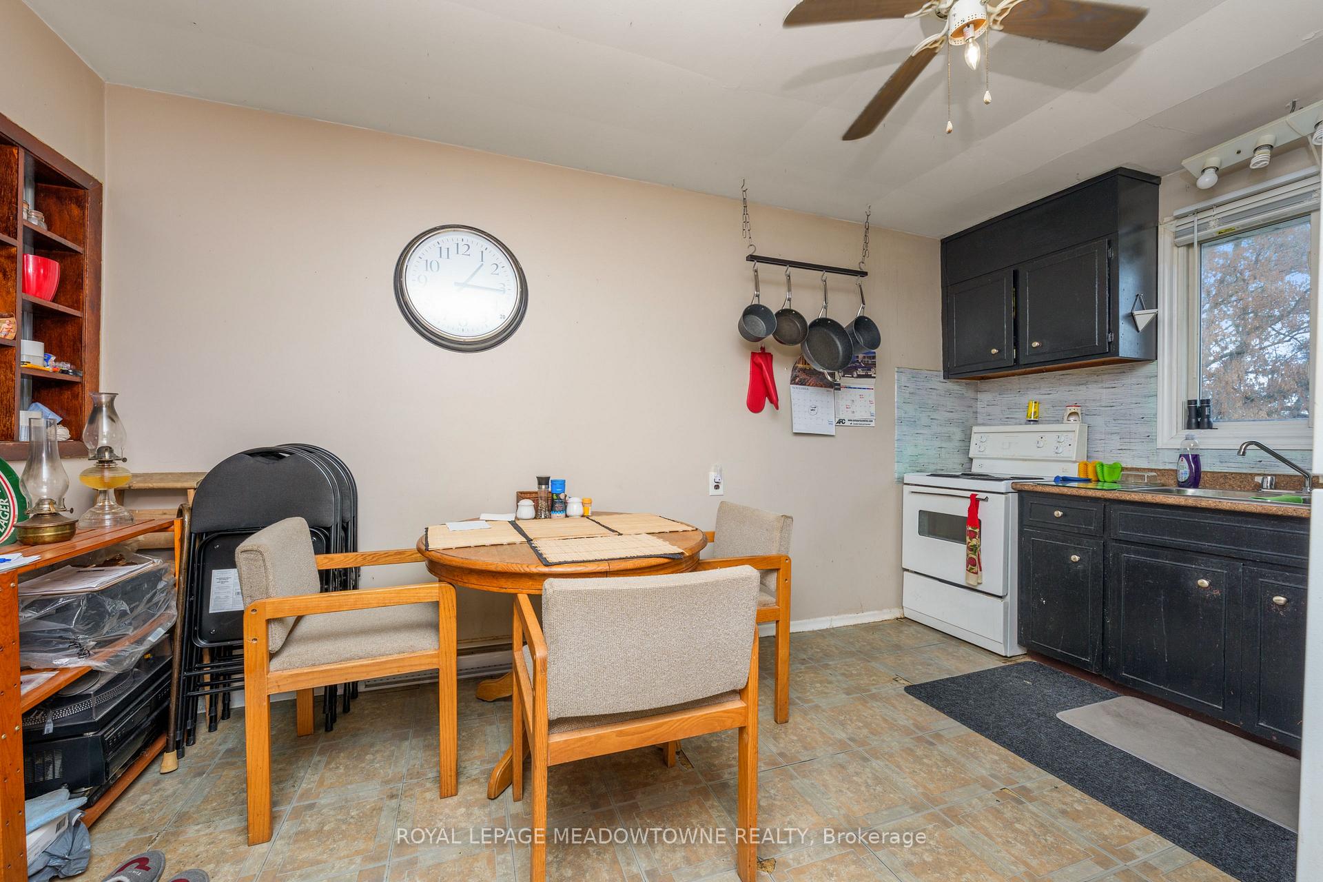 Photo 15 of 94 Sixth Avenue, Brantford, Eagle Place East — HOMEH