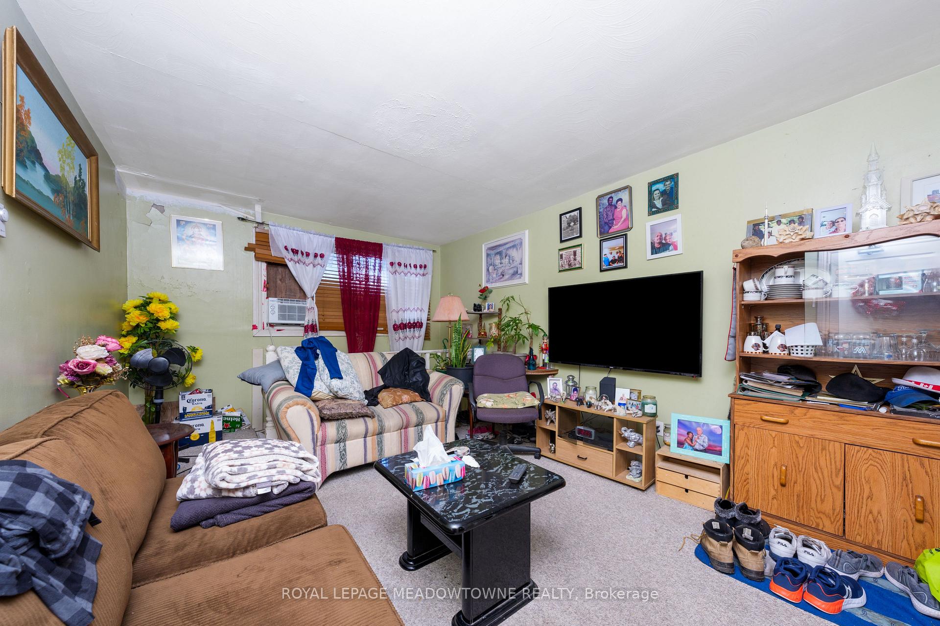 Photo 19 of 94 Sixth Avenue, Brantford, Eagle Place East — HOMEH