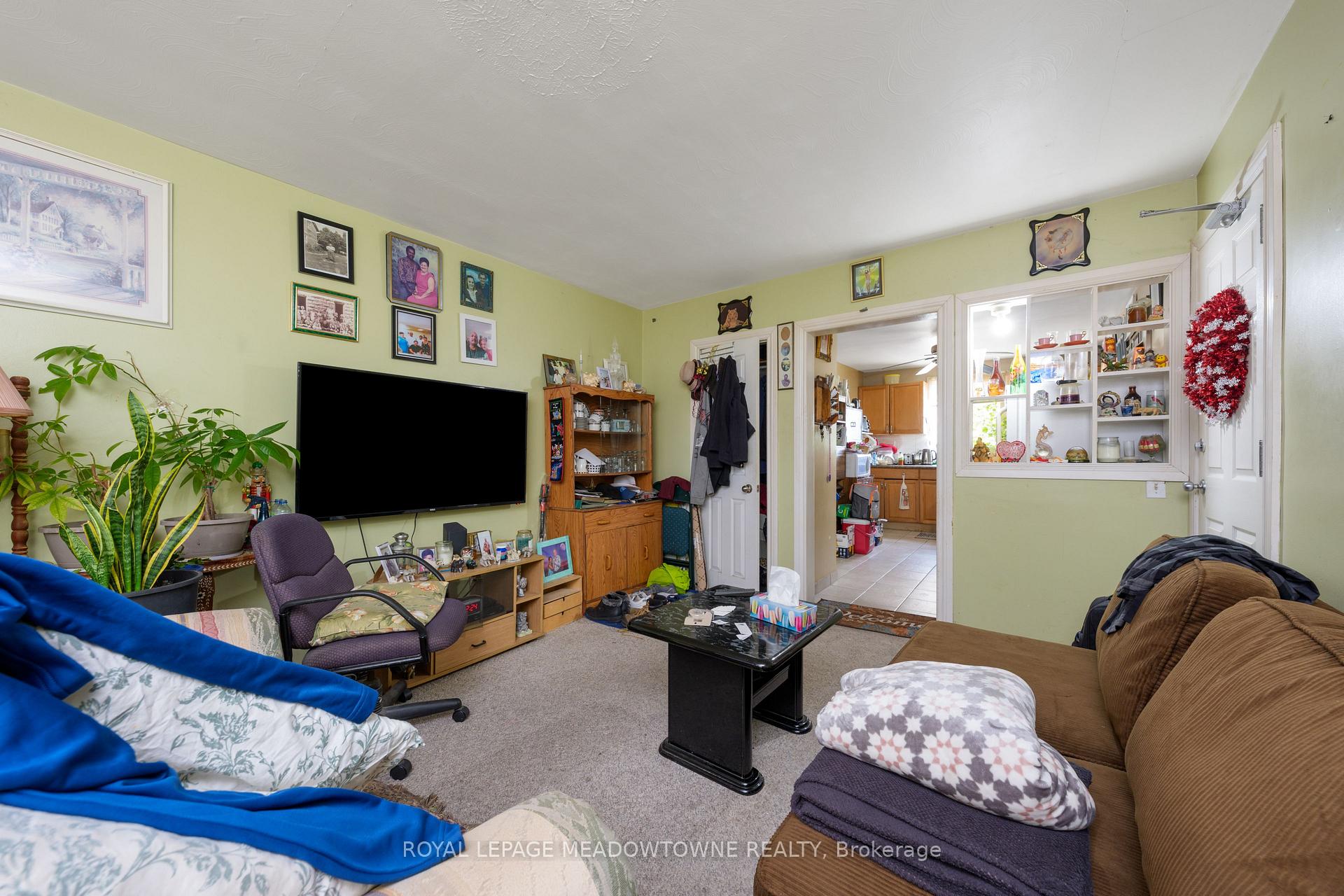 Photo 20 of 94 Sixth Avenue, Brantford, Eagle Place East — HOMEH
