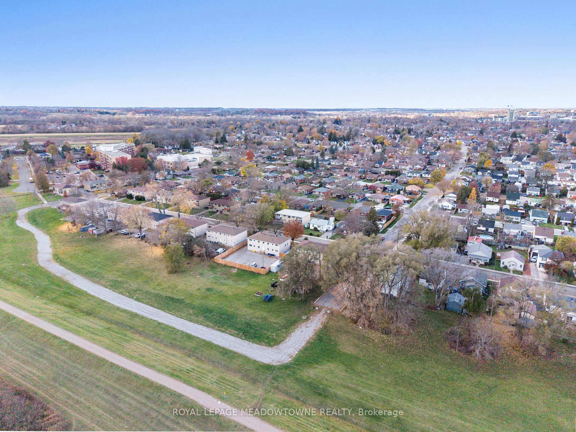Photo 37 of 94 Sixth Avenue, Brantford, Eagle Place East — HOMEH