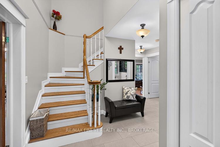 Photo 5 of 2038 Valleyview Drive, Frontenac, Frontenac South — HOMEH
