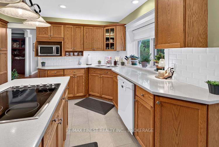 Photo 16 of 2038 Valleyview Drive, Frontenac, Frontenac South — HOMEH