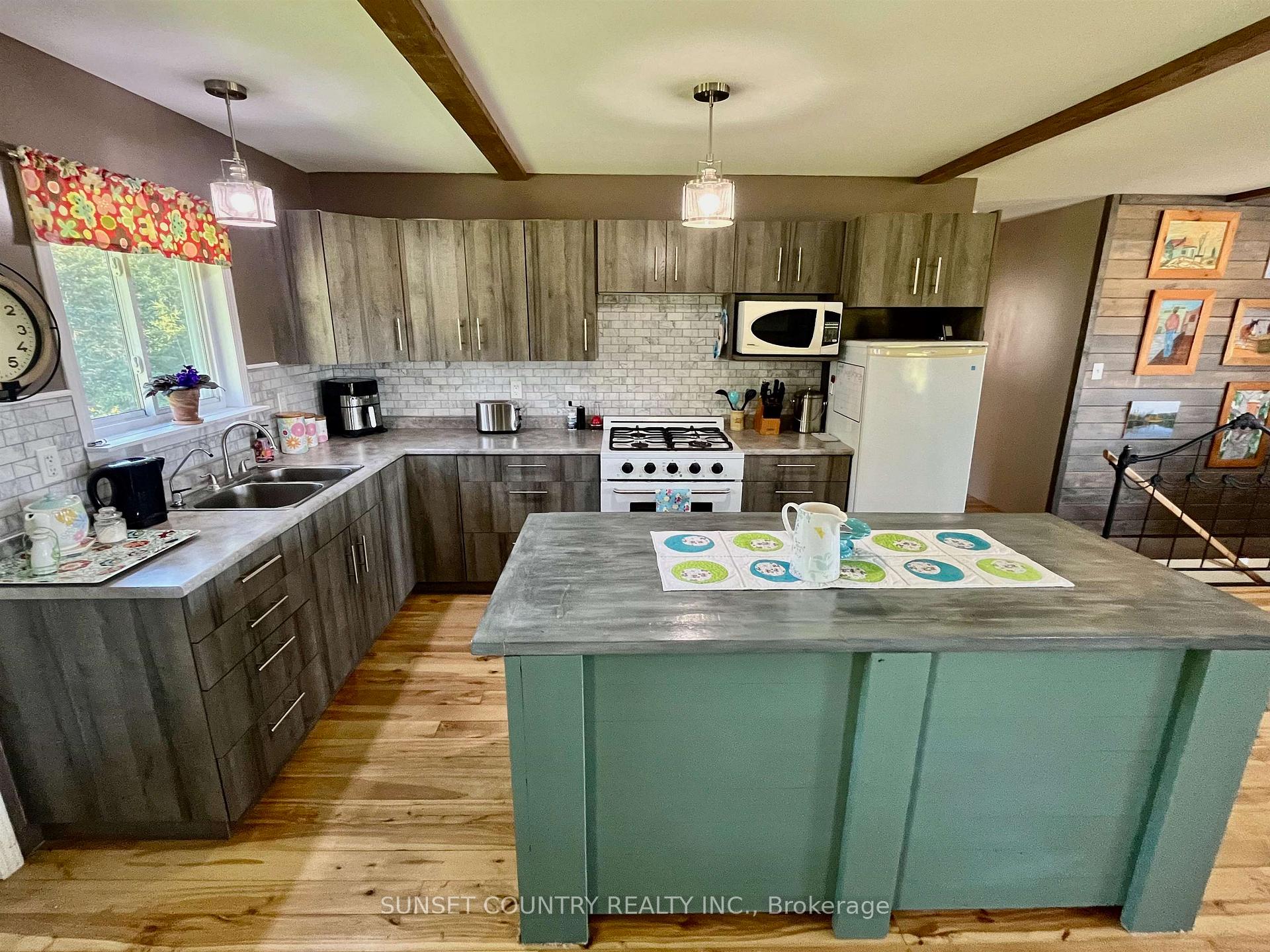 Photo 6 of 101 Adams Road, Kenora Remote Area, Oxdrift — HOMEH