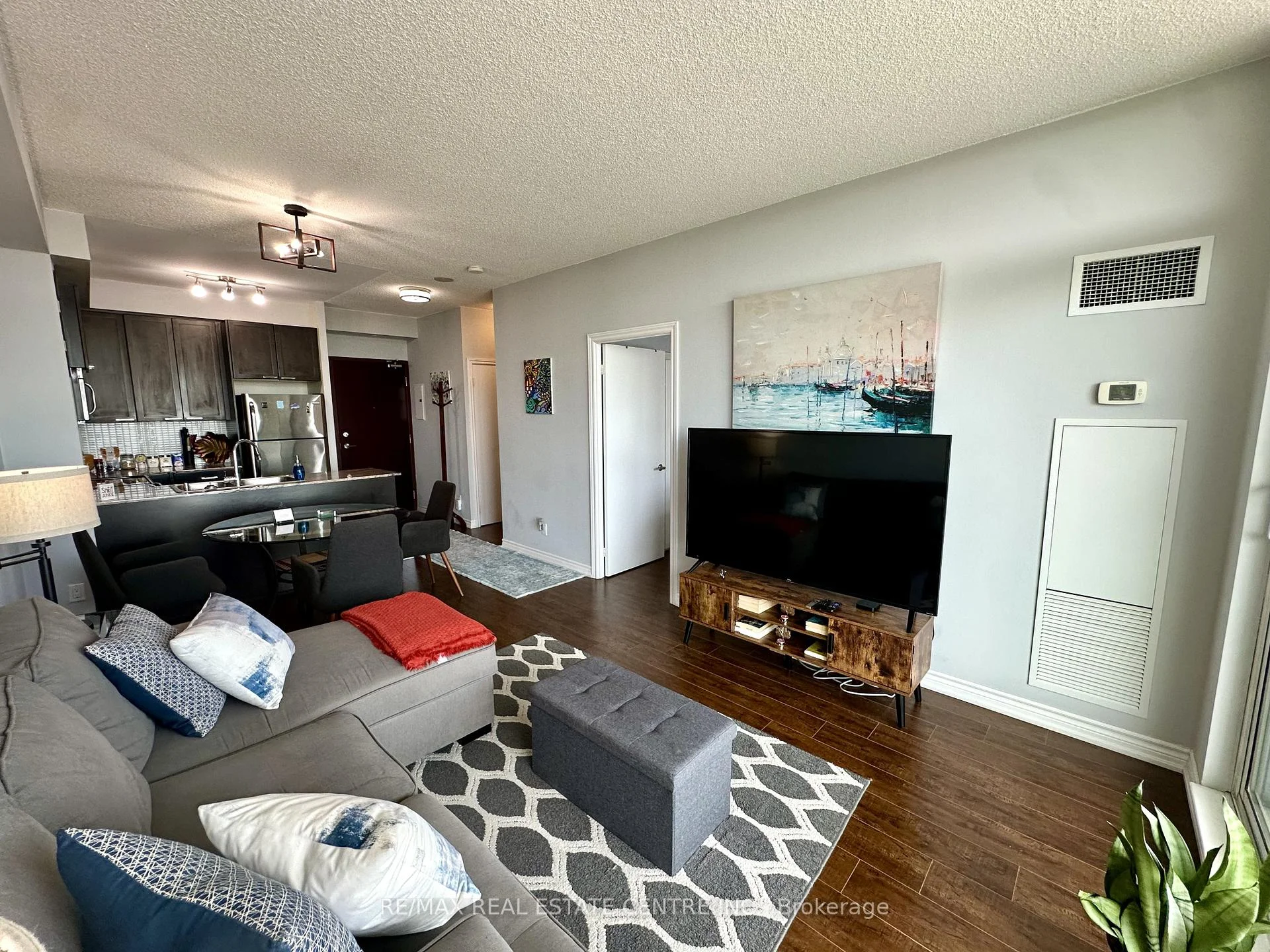 Photo 4 of Unit 1806, 1328 Birchmount Road, Scarborough, Wexford-Maryvale — HOMEH