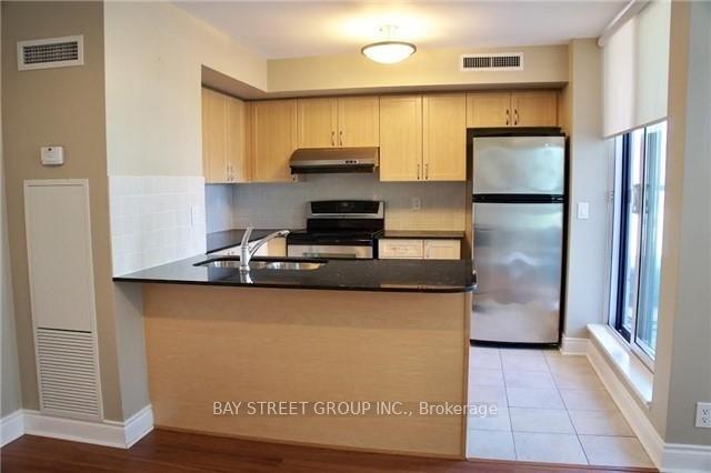 Photo 7 of Unit 310, 75 South Town Centre Bl Boulevard, Markham, Unionville — HOMEH