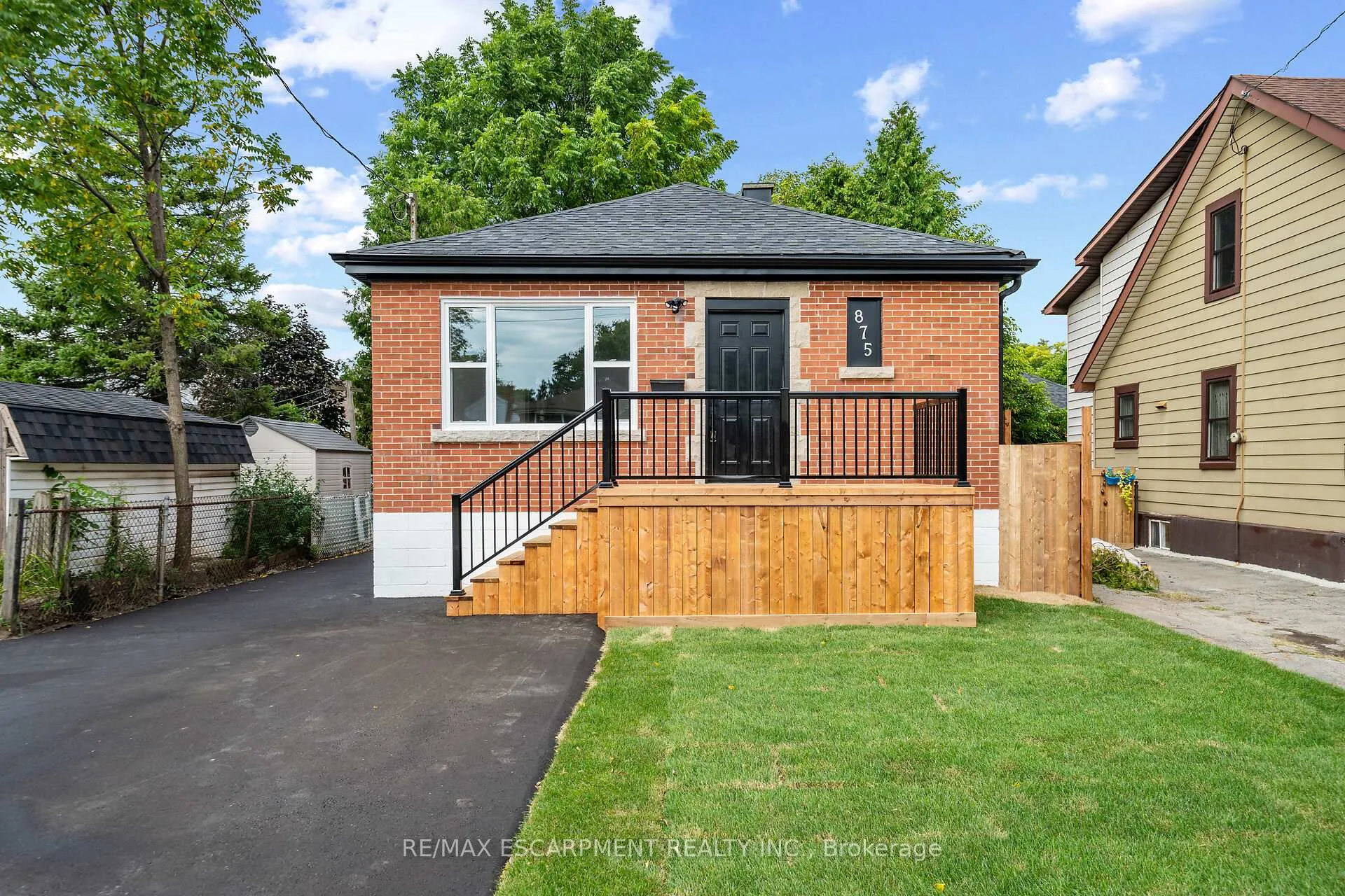 Photo 1 of 875 Fennell Avenue E, Hamilton, Raleigh — HOMEH
