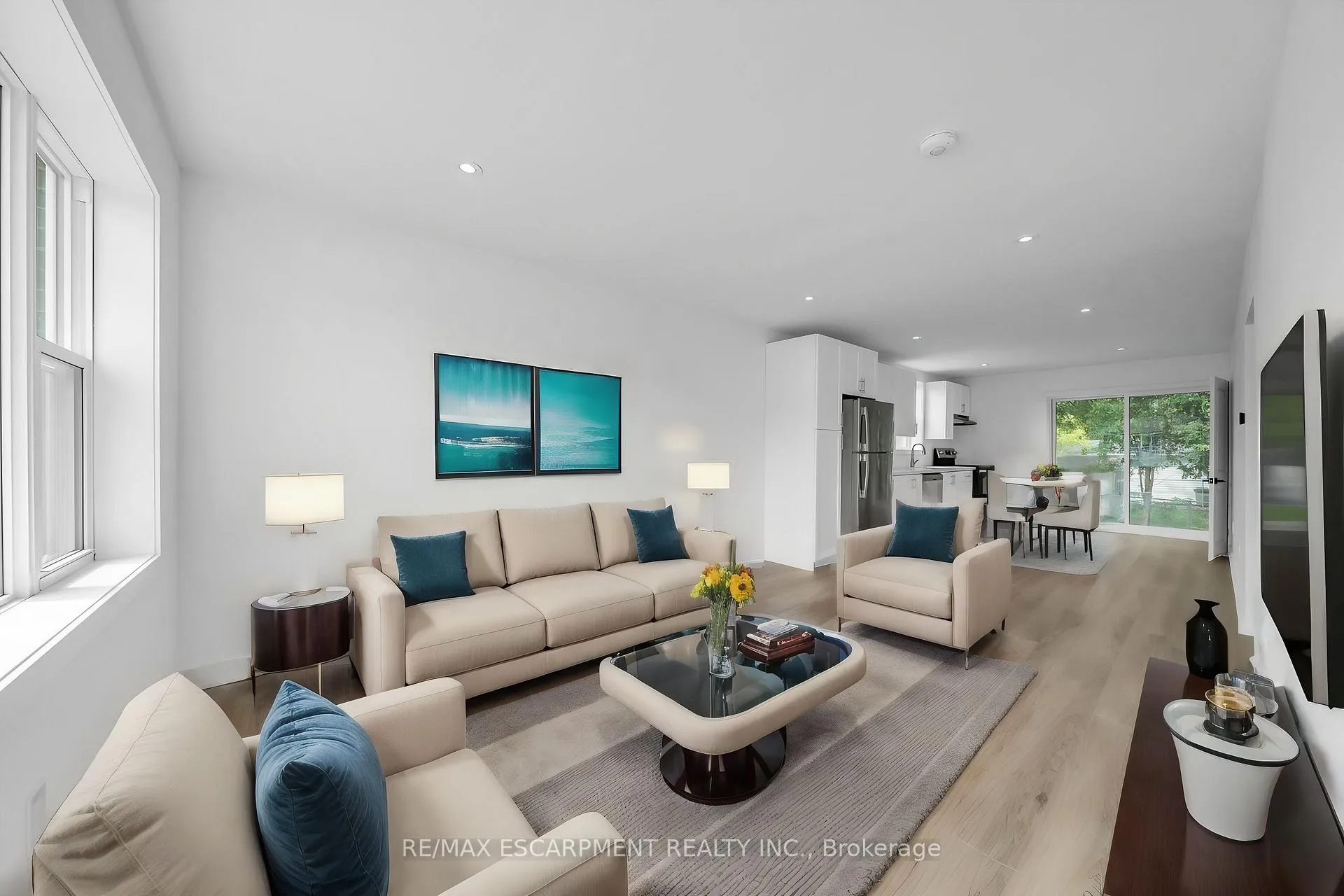 Photo 7 of 875 Fennell Avenue E, Hamilton, Raleigh — HOMEH