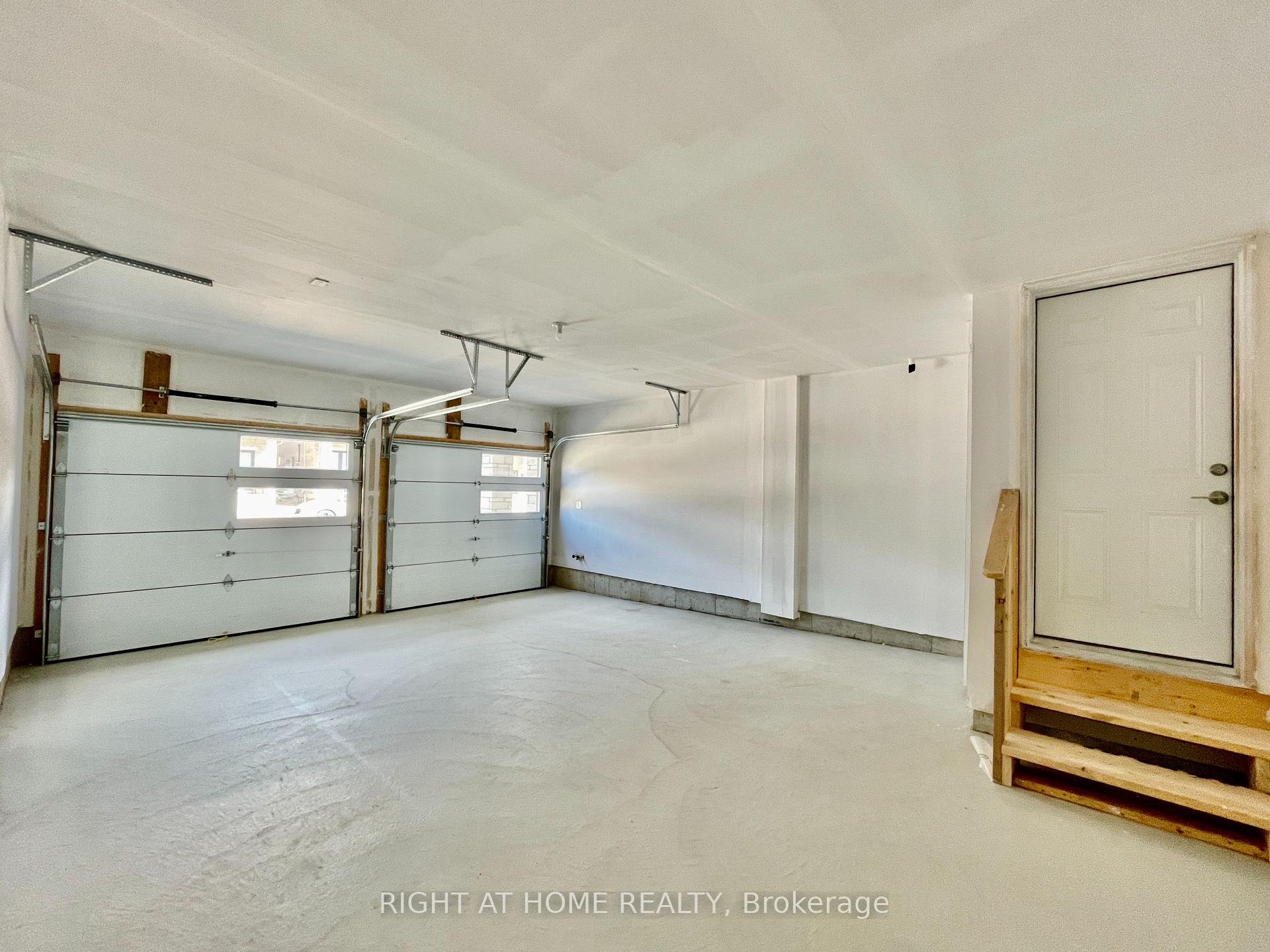 Photo 3 of 12 Sweet Cicely Street, Springwater, Midhurst — HOMEH
