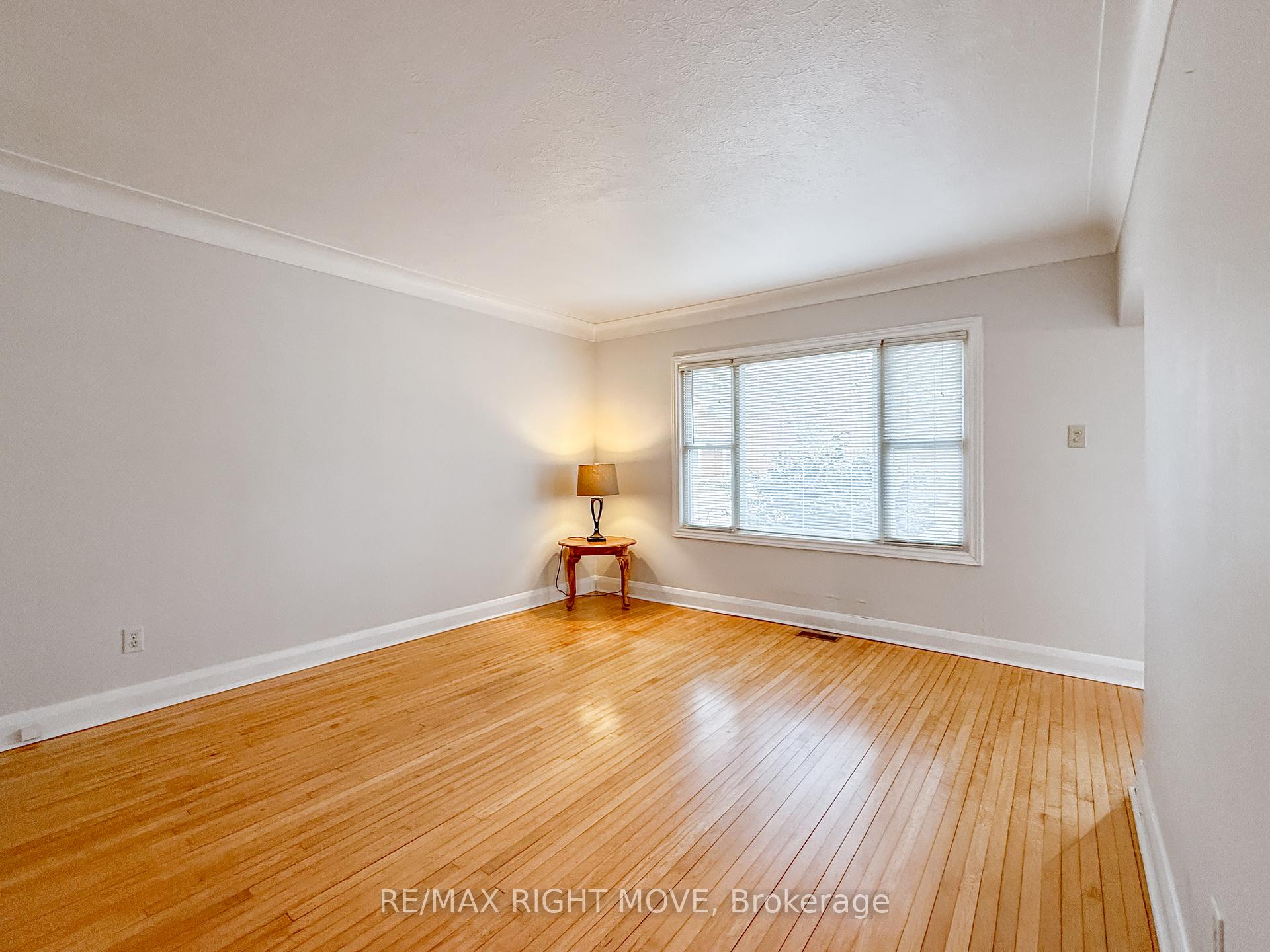 Photo 9 of 2344 12 Highway, Ramara, Brechin — HOMEH