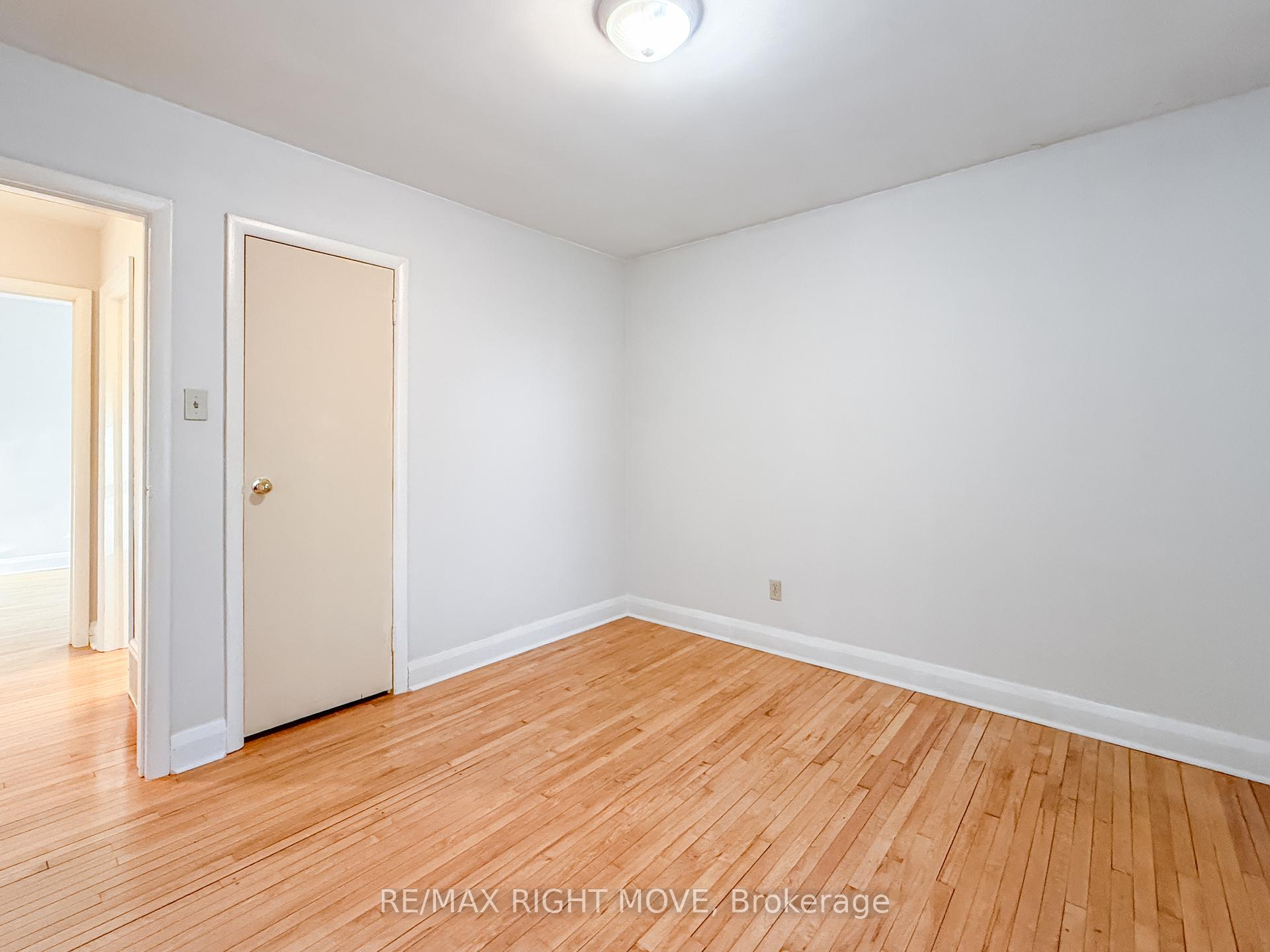 Photo 13 of 2344 12 Highway, Ramara, Brechin — HOMEH