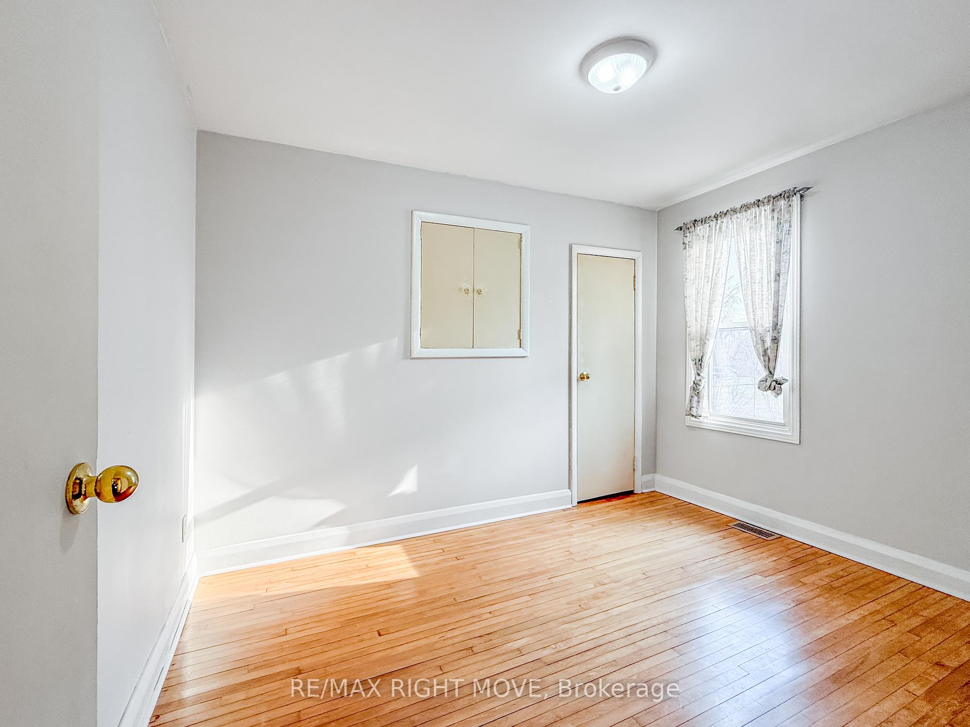 Photo 17 of 2344 12 Highway, Ramara, Brechin — HOMEH