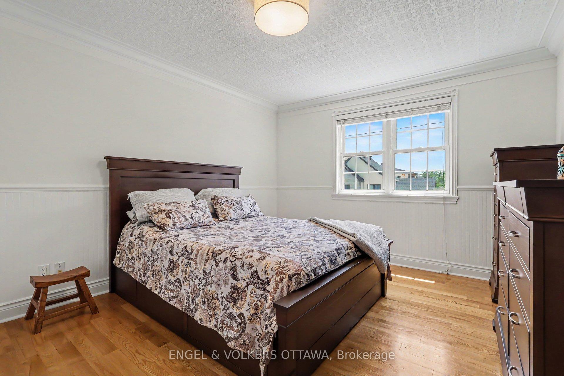 Photo 21 of 101 Ivy Crescent, Ottawa, Lindenlea — HOMEH
